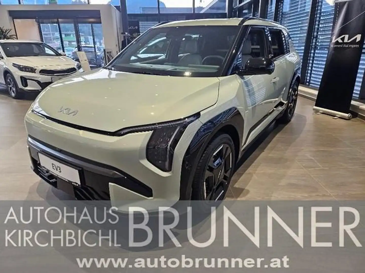 Kia EV3 FWD 81,4kWh Long Range GT-Line Grün - 1