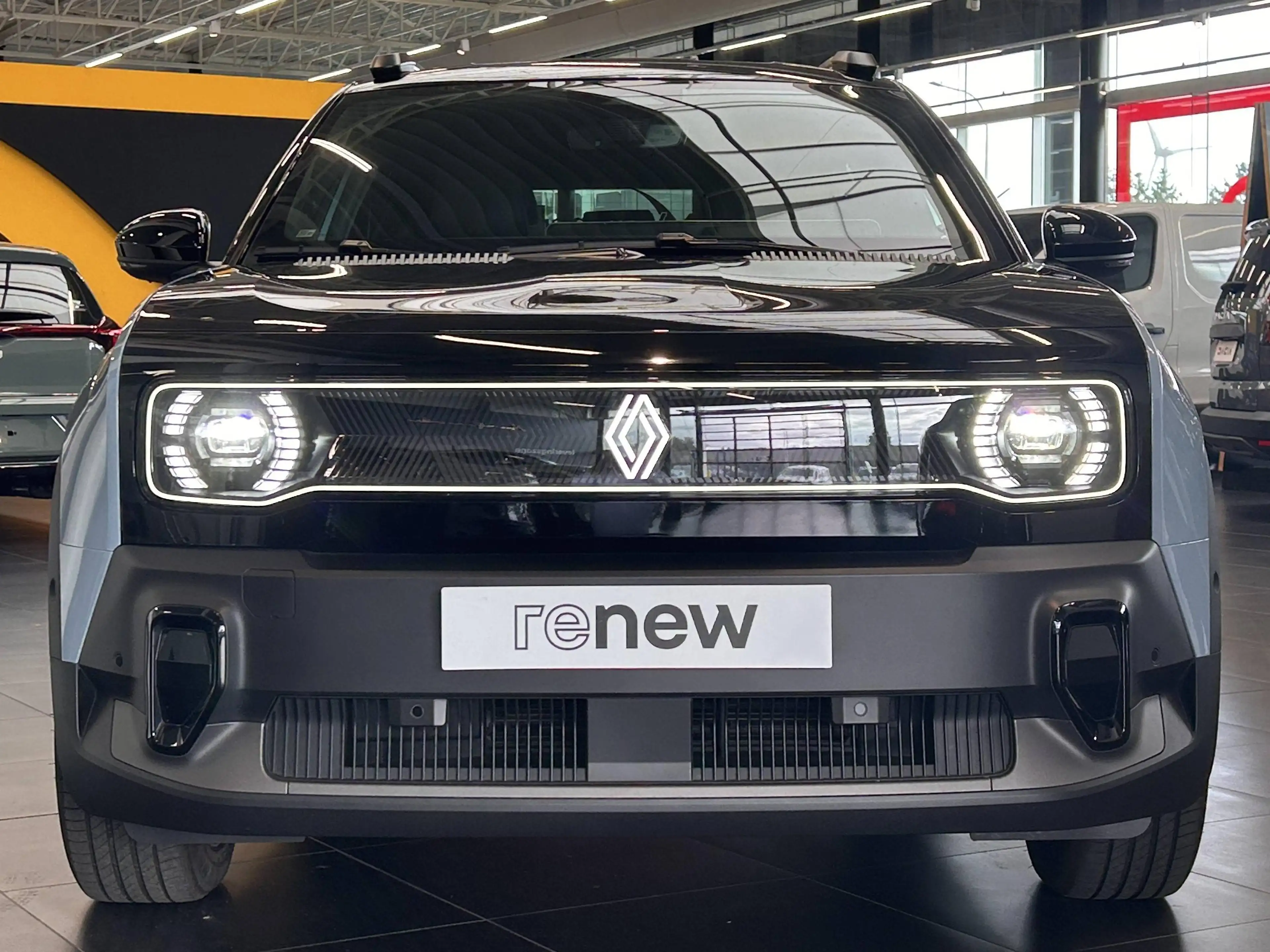 Renault R 4 E-R4 E-Tech 52 kWh Comfort Range Iconic Iconic — photo 7