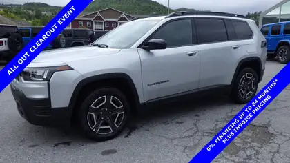  2026 Jeep Cherokee Laredo 4WD   