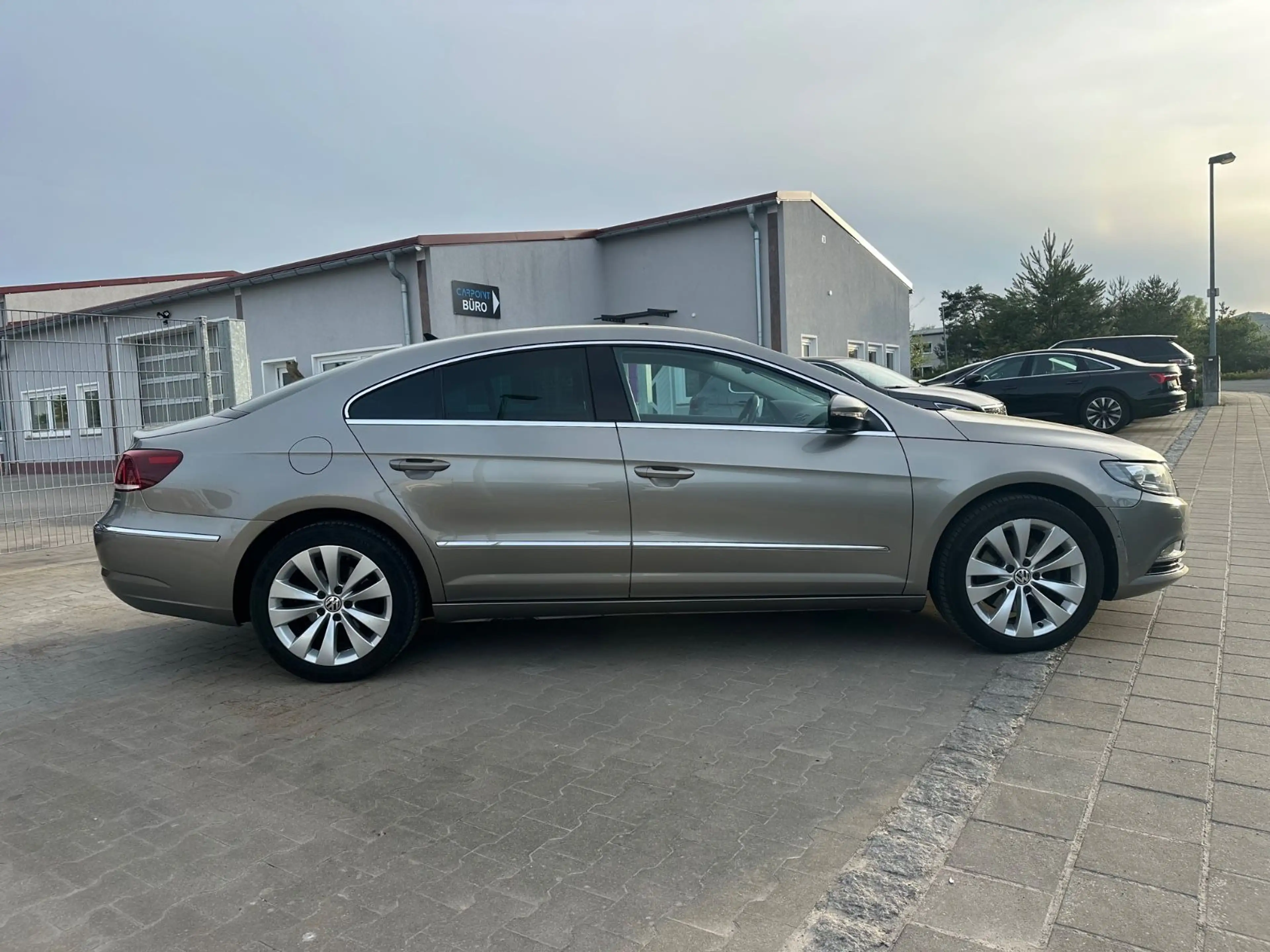 Volkswagen CC Basis BMT — photo 8