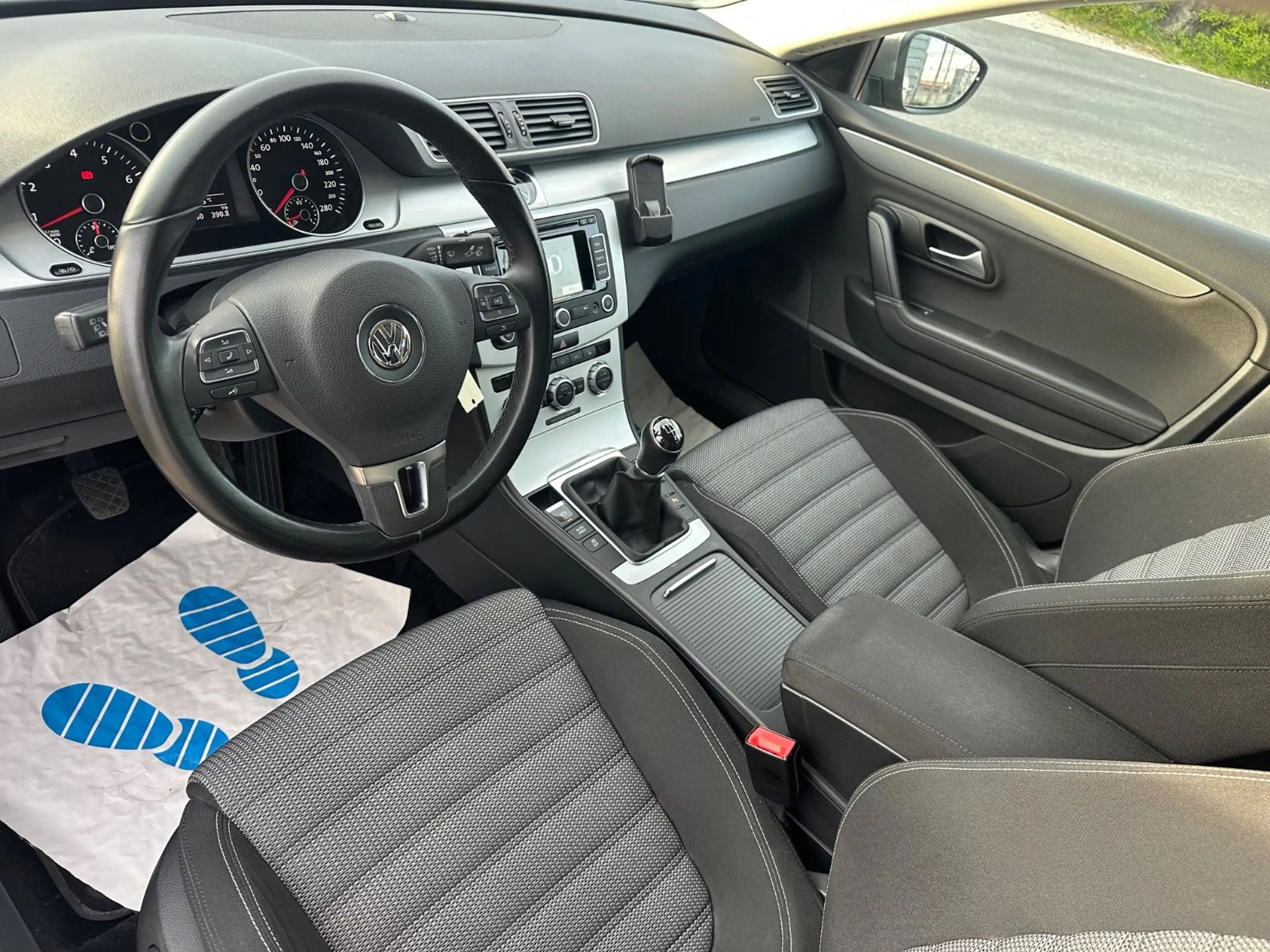 Volkswagen CC Basis BMT — photo 14