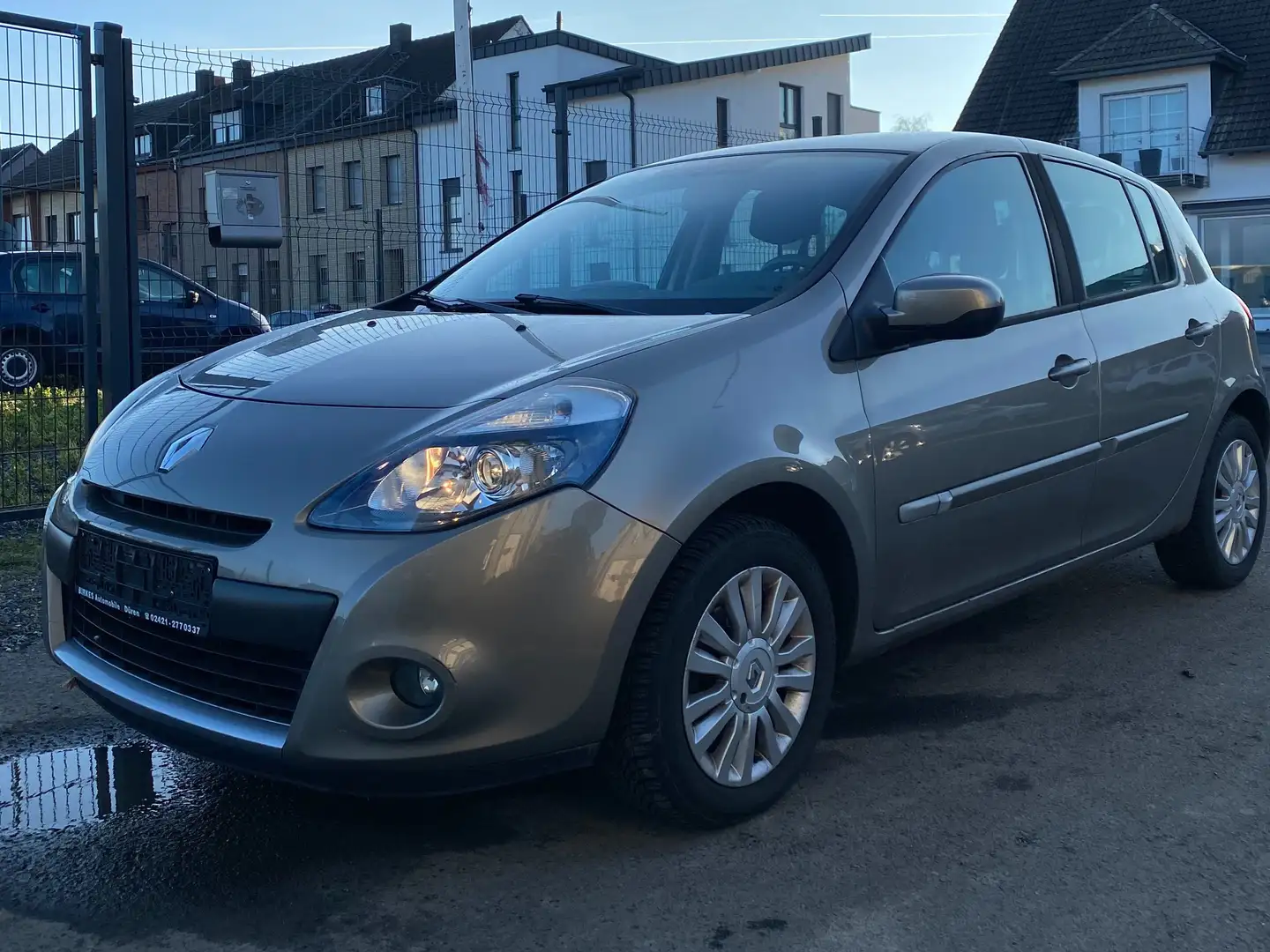 Renault Clio 1.2 Automatik - wenig KM Bronze - 1