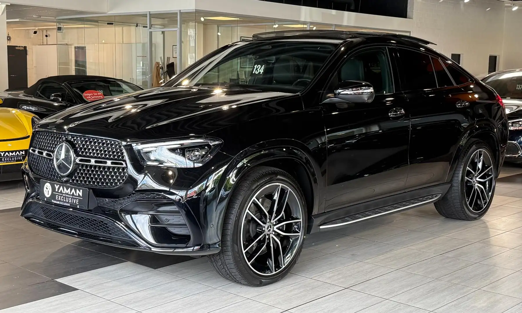Mercedes-Benz GLE 300 d 4M Coupe AMG*Pano*HuD*SitzKlima*Luftf Fekete - 1