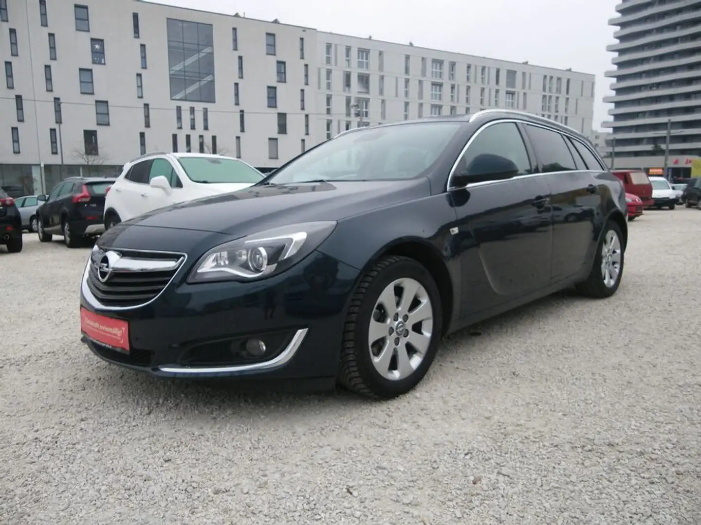 Opel Insignia ST Cosmo SW 1,6 CDTI DPF Groen - 1