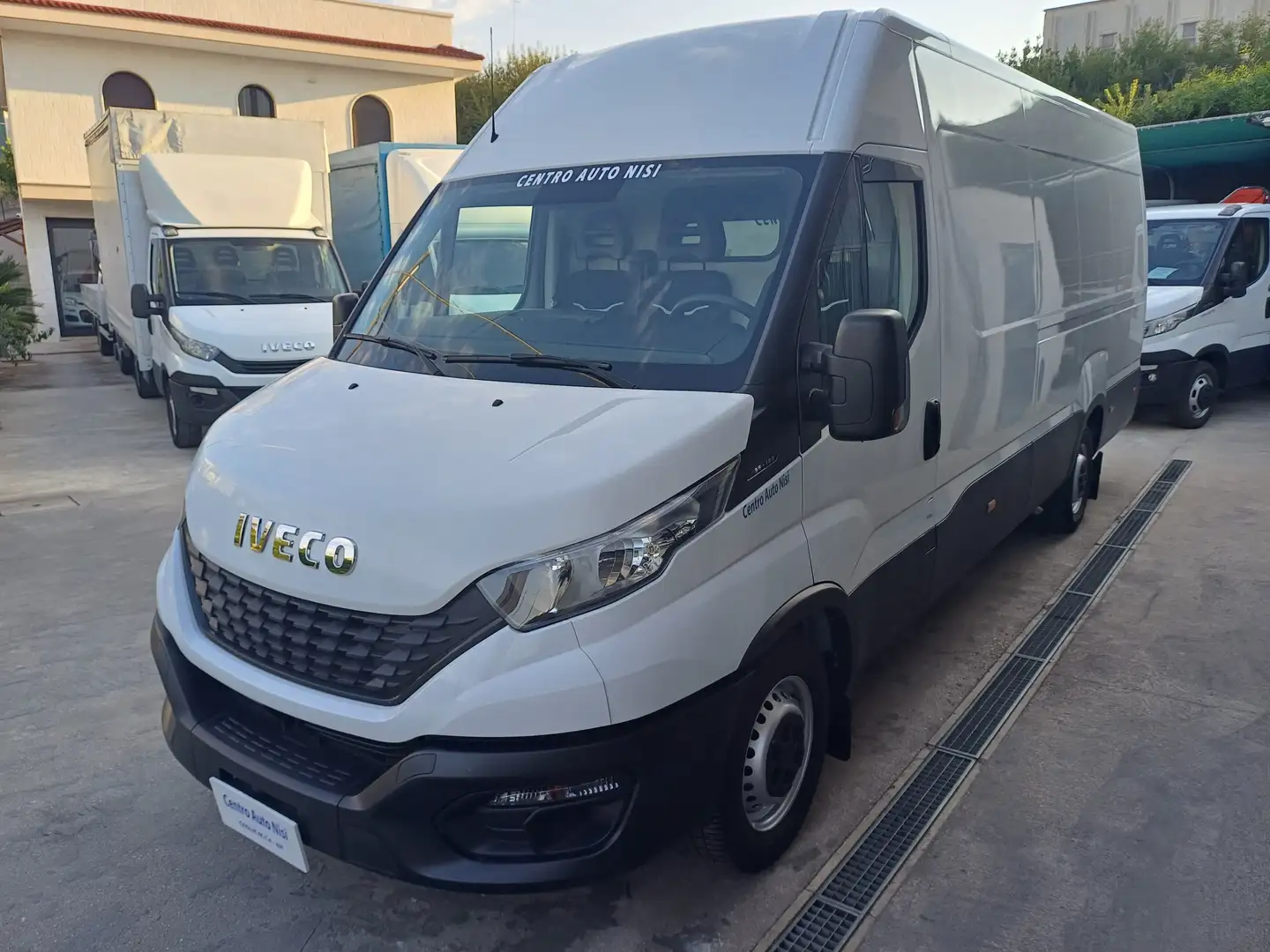 Iveco Daily 35-160 M.Y. 2020 "FURGONE PASSO LUNGO L4H2" Blanc - 1