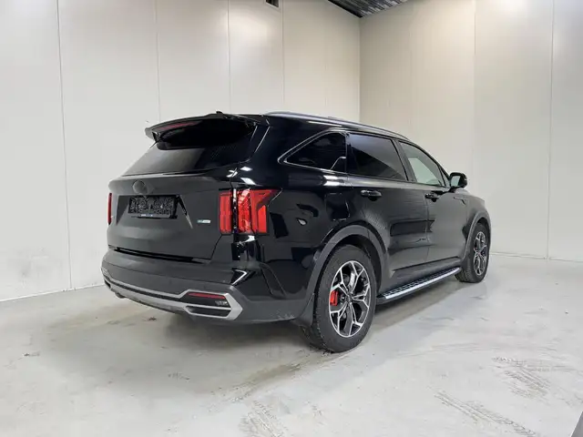 Kia Sorento view 3