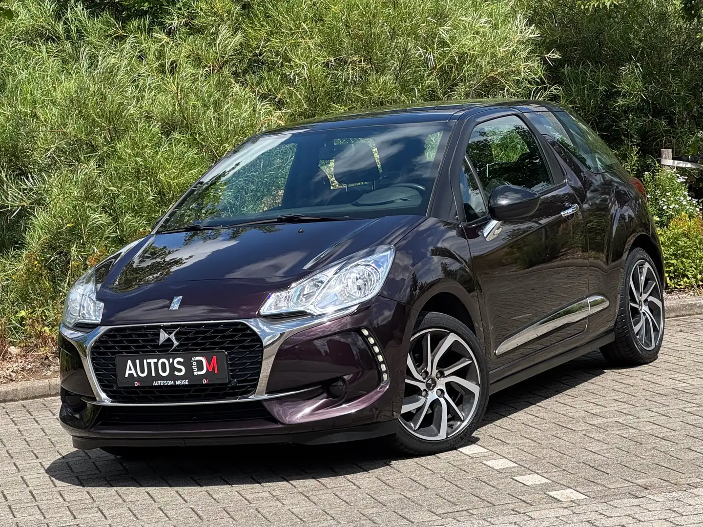 DS Automobiles DS 3 1.2I PURETECH BE CHIC Airco, Cruise, PDC Mauve - 1