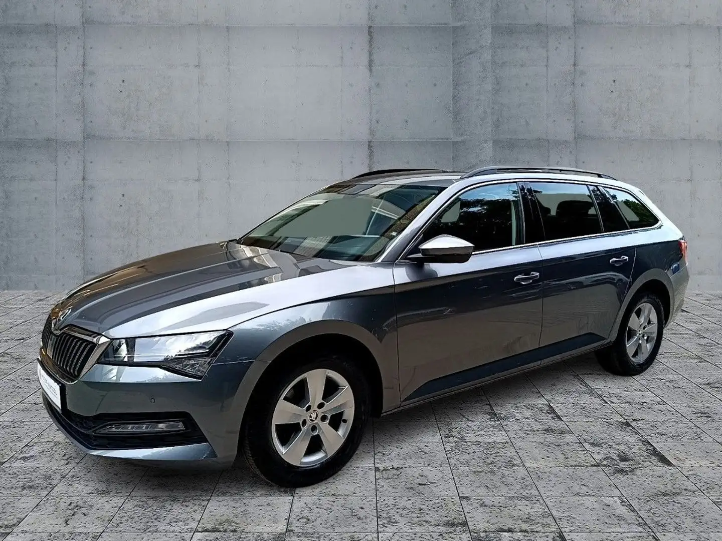 Skoda Superb Combi 2.0TDI DSG AMBITION LED+NAV+ACC+SHZ Grau - 2