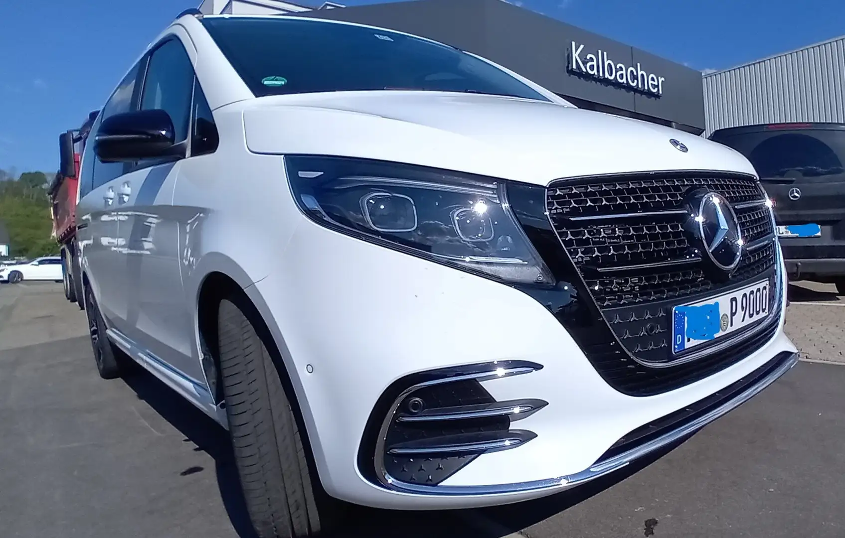 Mercedes-Benz V 250 V250Lang/AMG-Pak./AHK+DISTR+Standheiz./Elektr.T Weiß - 2