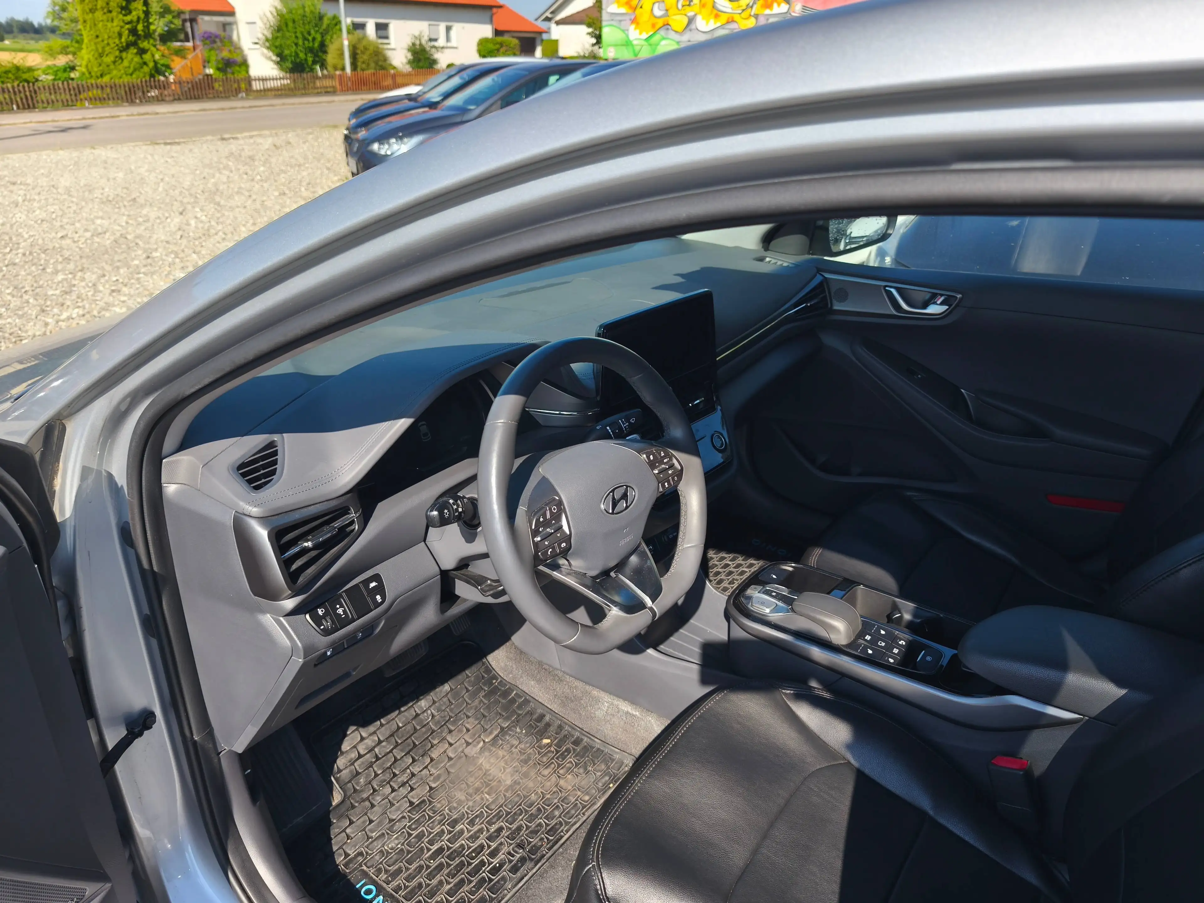 Hyundai IONIQ IONIQ Elektro Style, wenig Kilometer,""SoH 96,2 %"" Zertifikat liegt vor !!!!! — photo 4