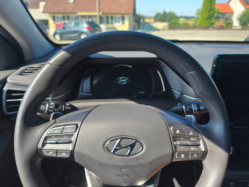 Hyundai IONIQ IONIQ Elektro Style, wenig Kilometer,""SoH 96,2 %"" Zertifikat liegt vor !!!!! — photo 5
