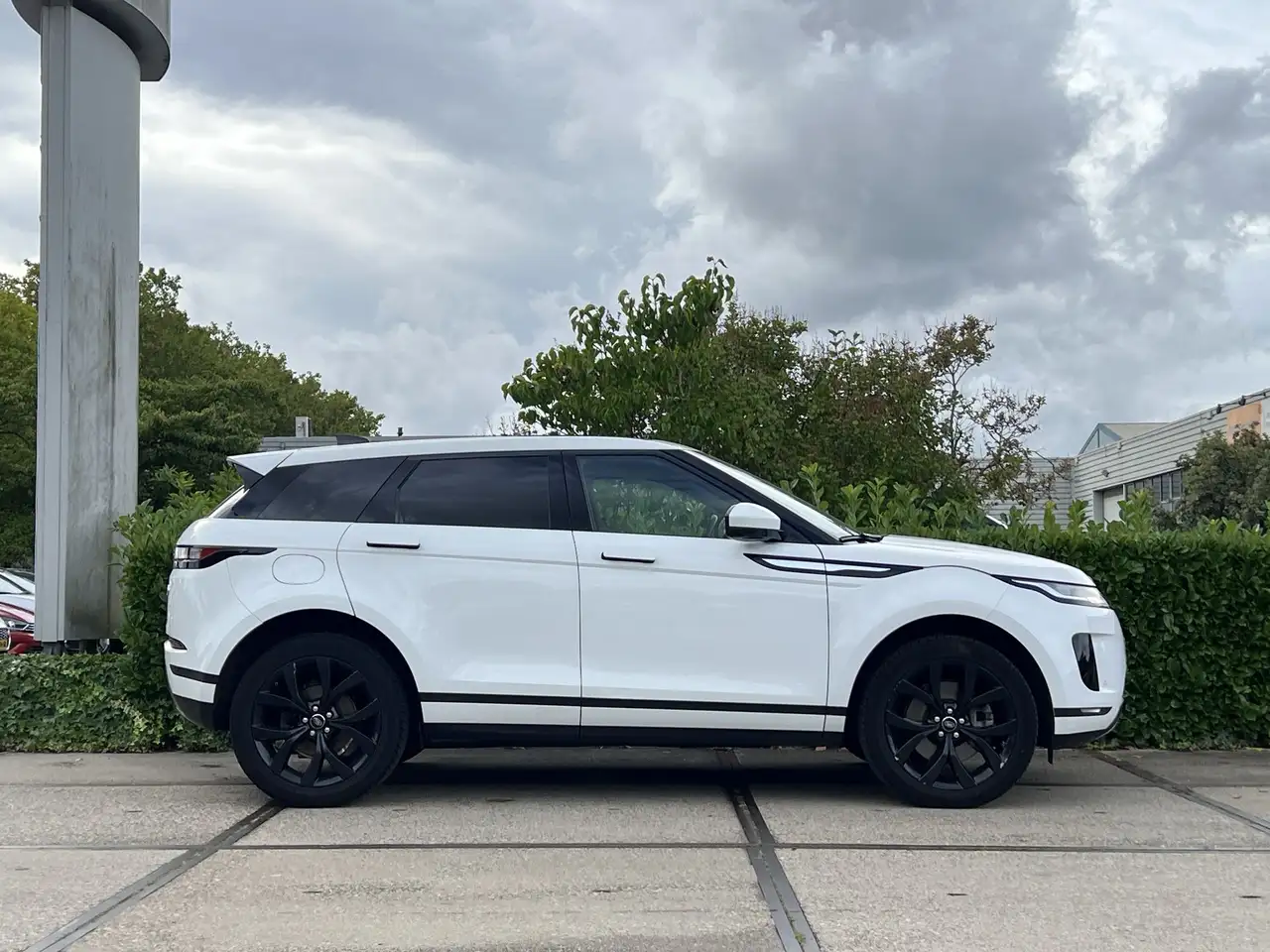 Land Rover Range Rover Evoque 2.0 P200 AWD R-Dynamic Hello Edition PANO CARPLAY, миниатюра 10