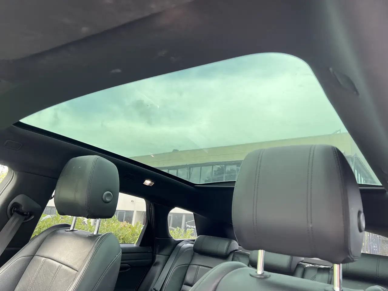 Land Rover Range Rover Evoque 2.0 P200 AWD R-Dynamic Hello Edition PANO CARPLAY, миниатюра 19