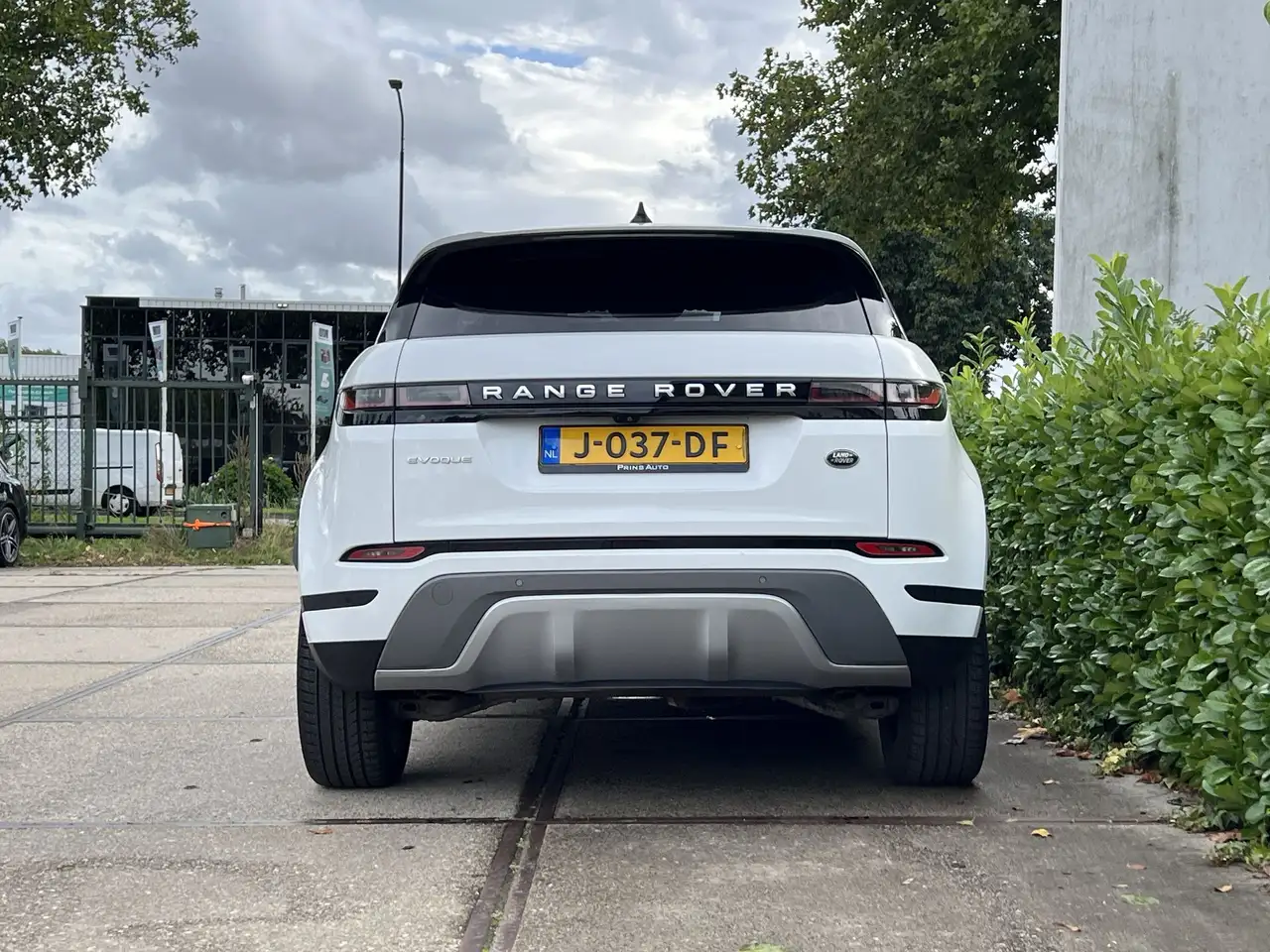 Land Rover Range Rover Evoque 2.0 P200 AWD R-Dynamic Hello Edition PANO CARPLAY, миниатюра 13