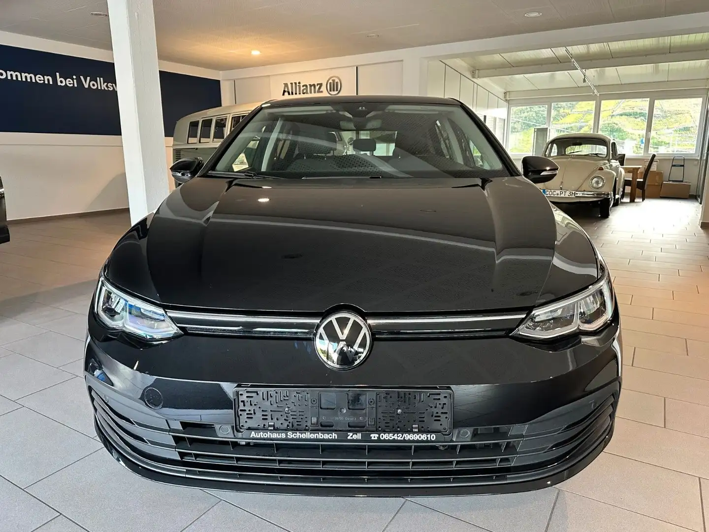 Volkswagen Golf VIII Lim. Life*LED*ACC*SHZ*GARANTIE* Schwarz - 2