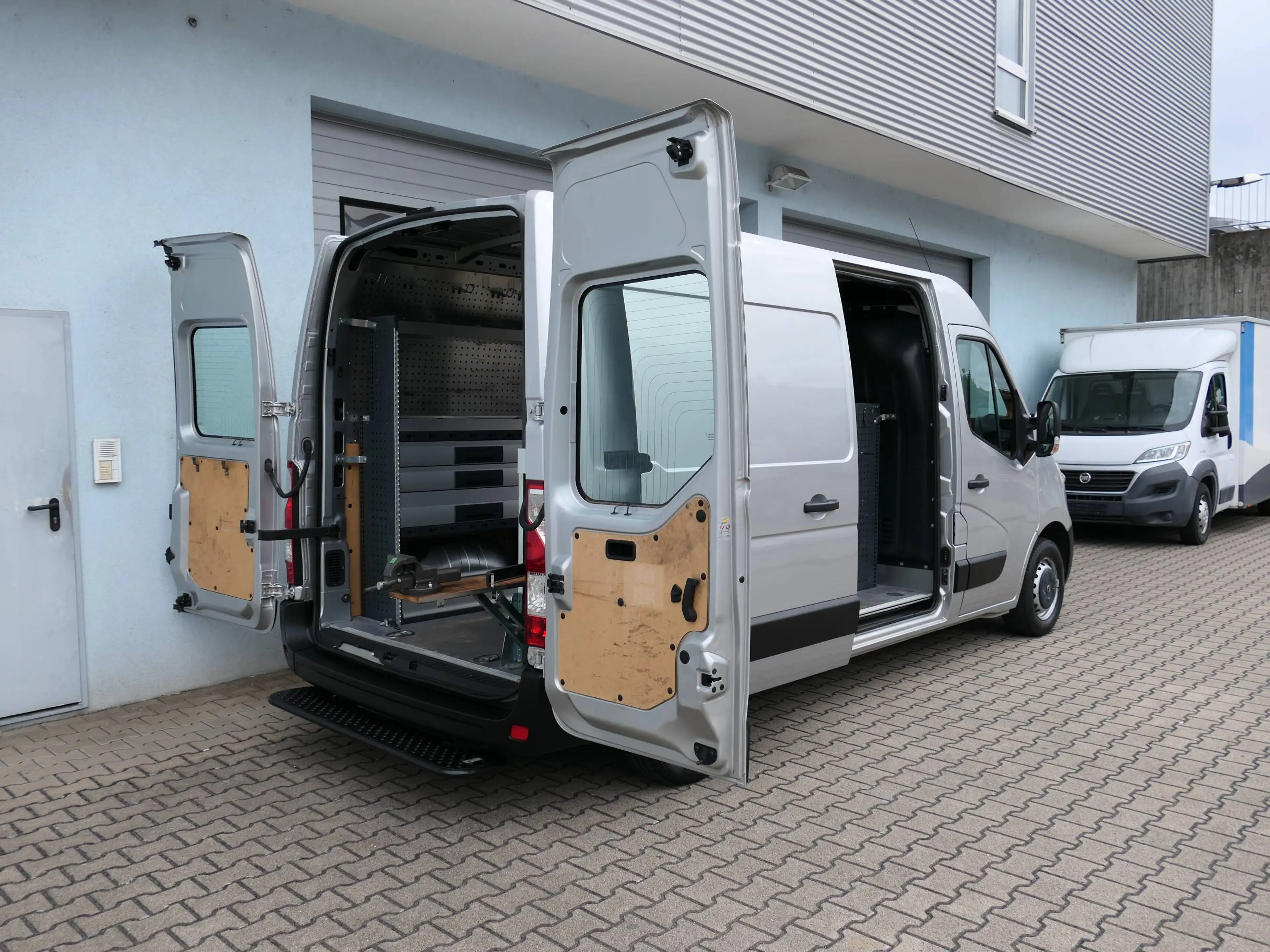 Opel Movano Bott L2H2 3,5t 230Volt Klima Sitzheizung Garantie* — photo 4
