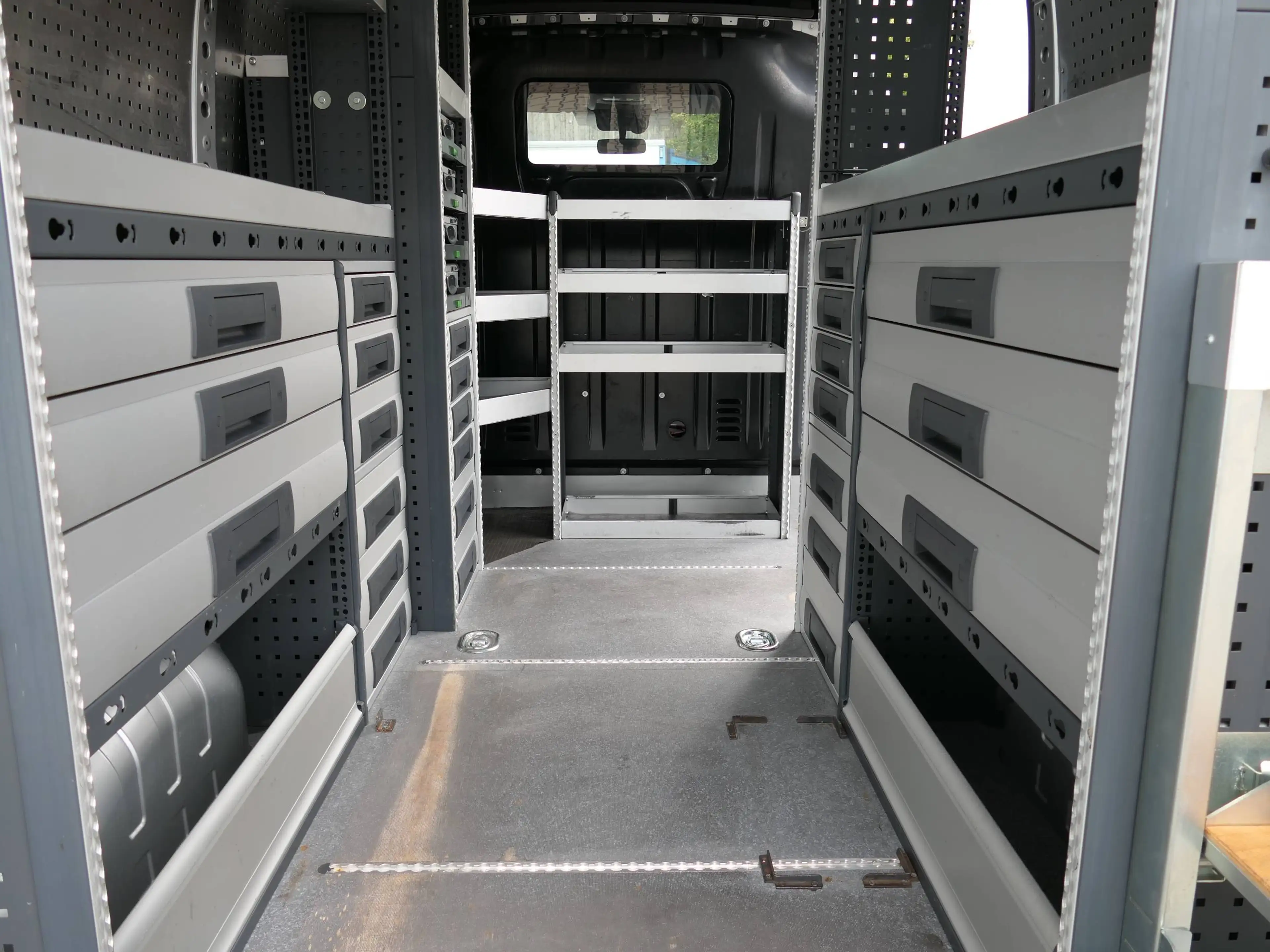 Opel Movano Bott L2H2 3,5t 230Volt Klima Sitzheizung Garantie* — photo 10