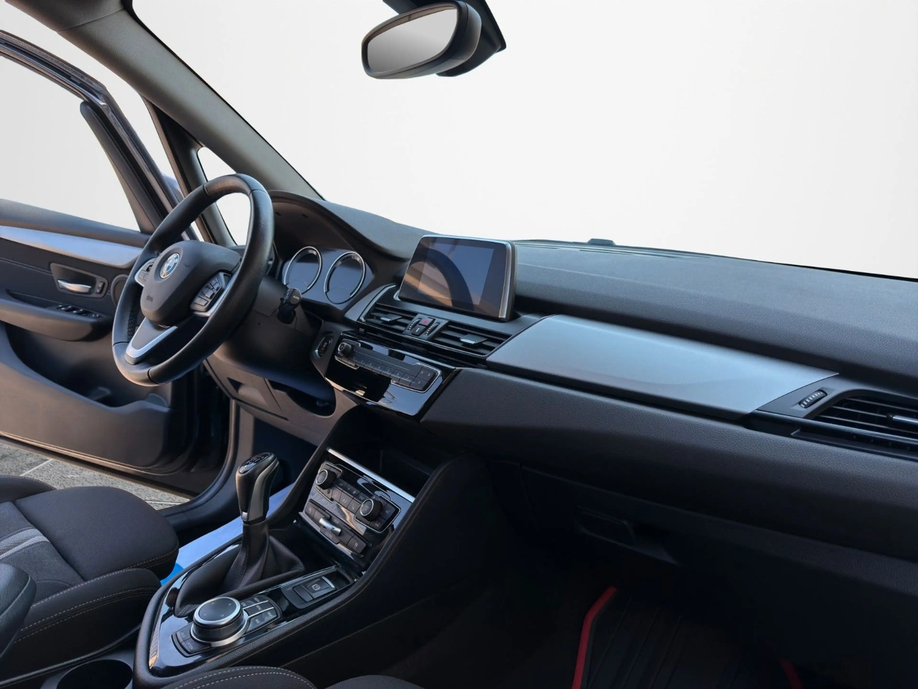 BMW 216 D ACTIVE TOURER ADVANTAGE! PDC! SHZ! AHK! — photo 6