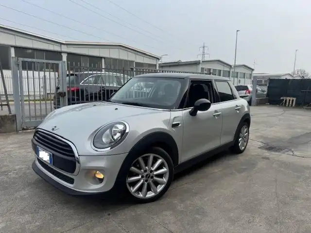 MINI Cooper D 1.5 Cooper D Hype 5 porte CAMBIO AUTOMATICO
