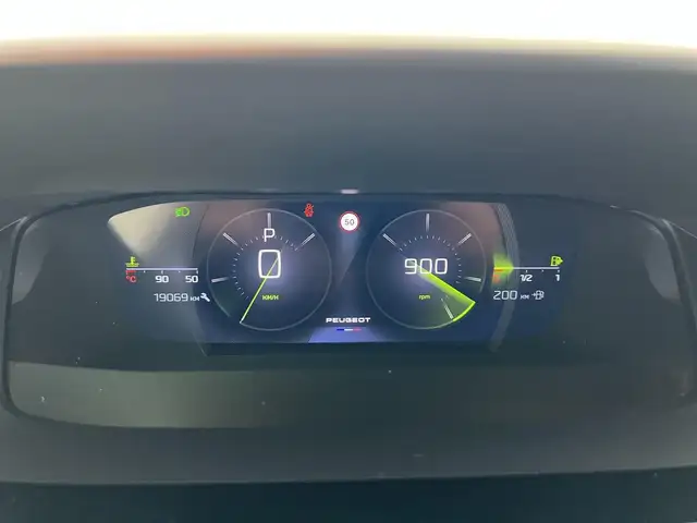 Peugeot 308 view 10