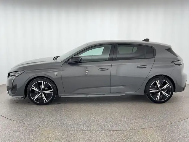 Peugeot 308 view 3