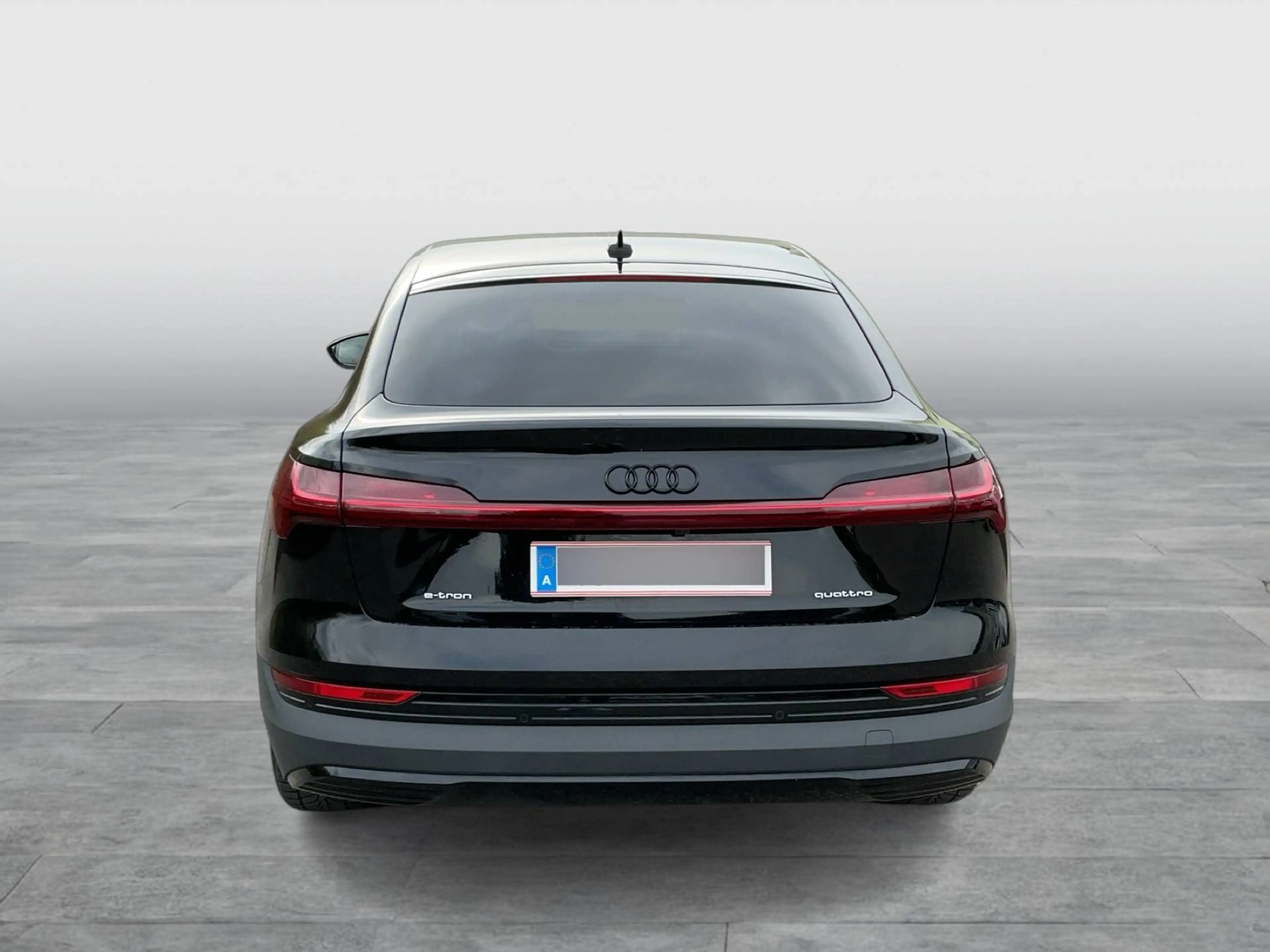 Audi e-tron 55 quattro basis — photo 4