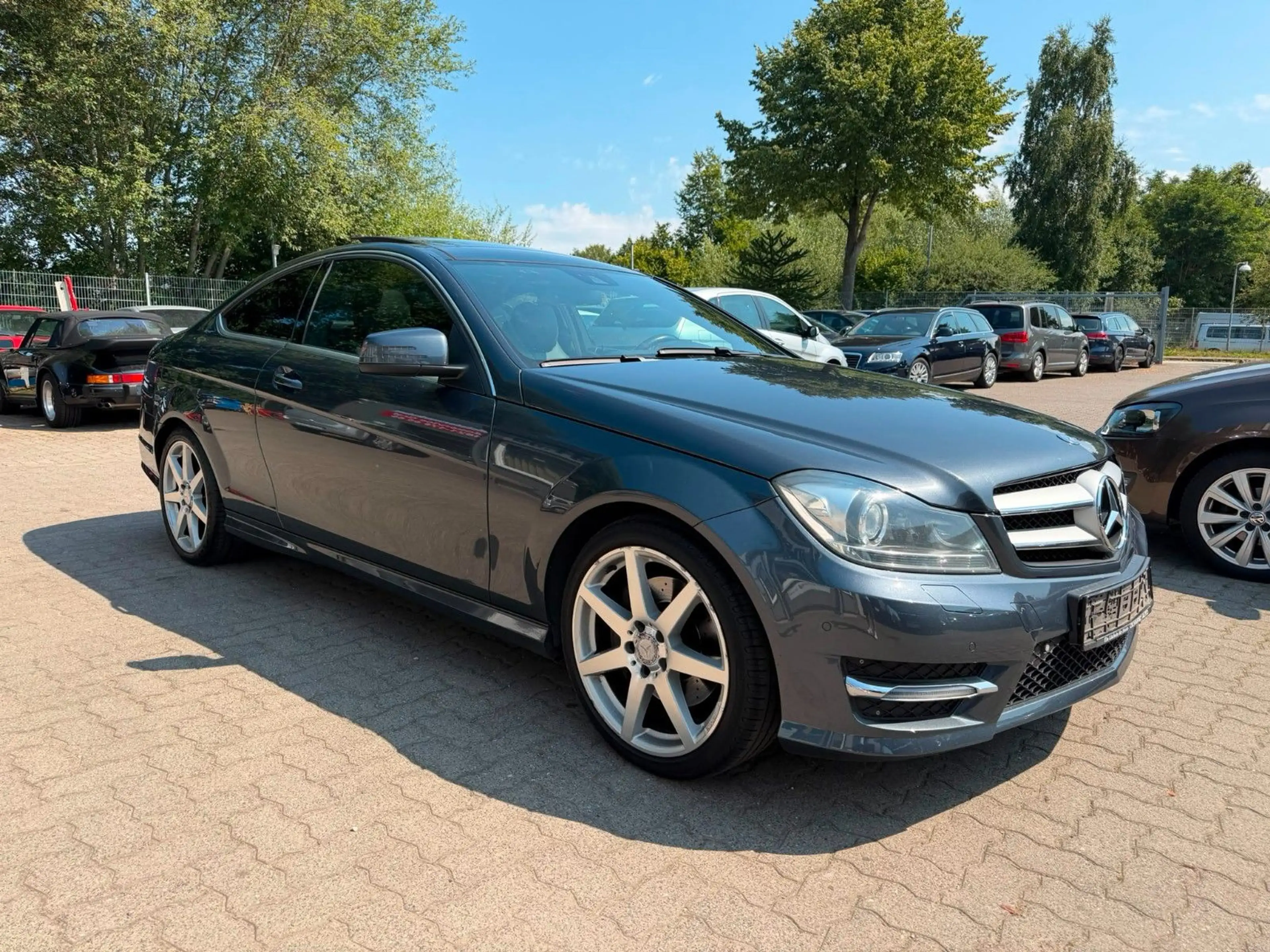 Mercedes-Benz C 350 Coupe AMG°AUTOM°LEDER°PDC°PANO°NAVI°18"ALU — photo 3