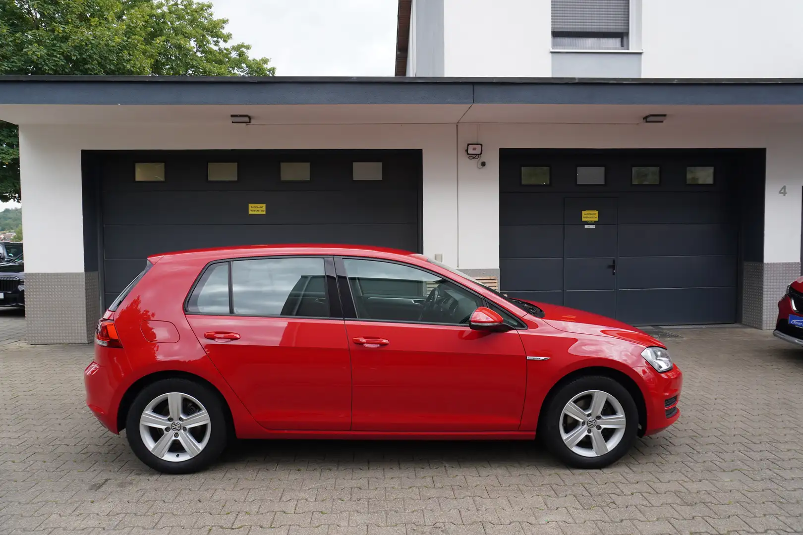 Volkswagen Golf 1.4 TGi Comfortline BMT KLIMA+ALU+PDC+Org83Tkm+EU6 Rot - 2