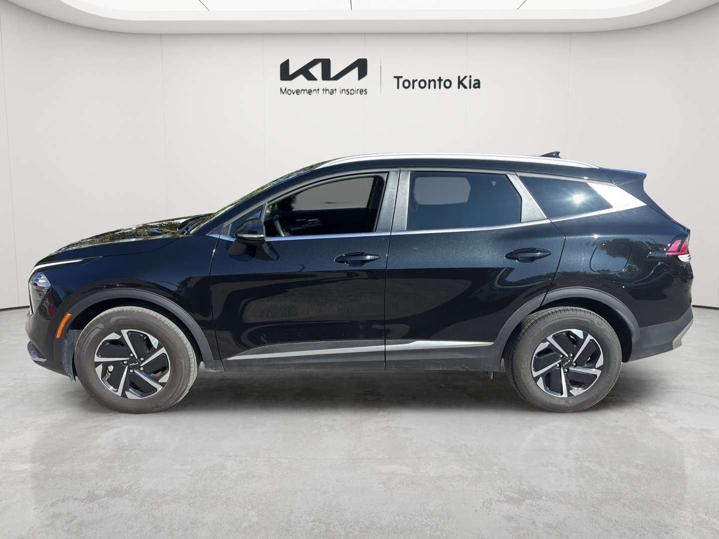 2025 Kia Sportage EX — снимка 1