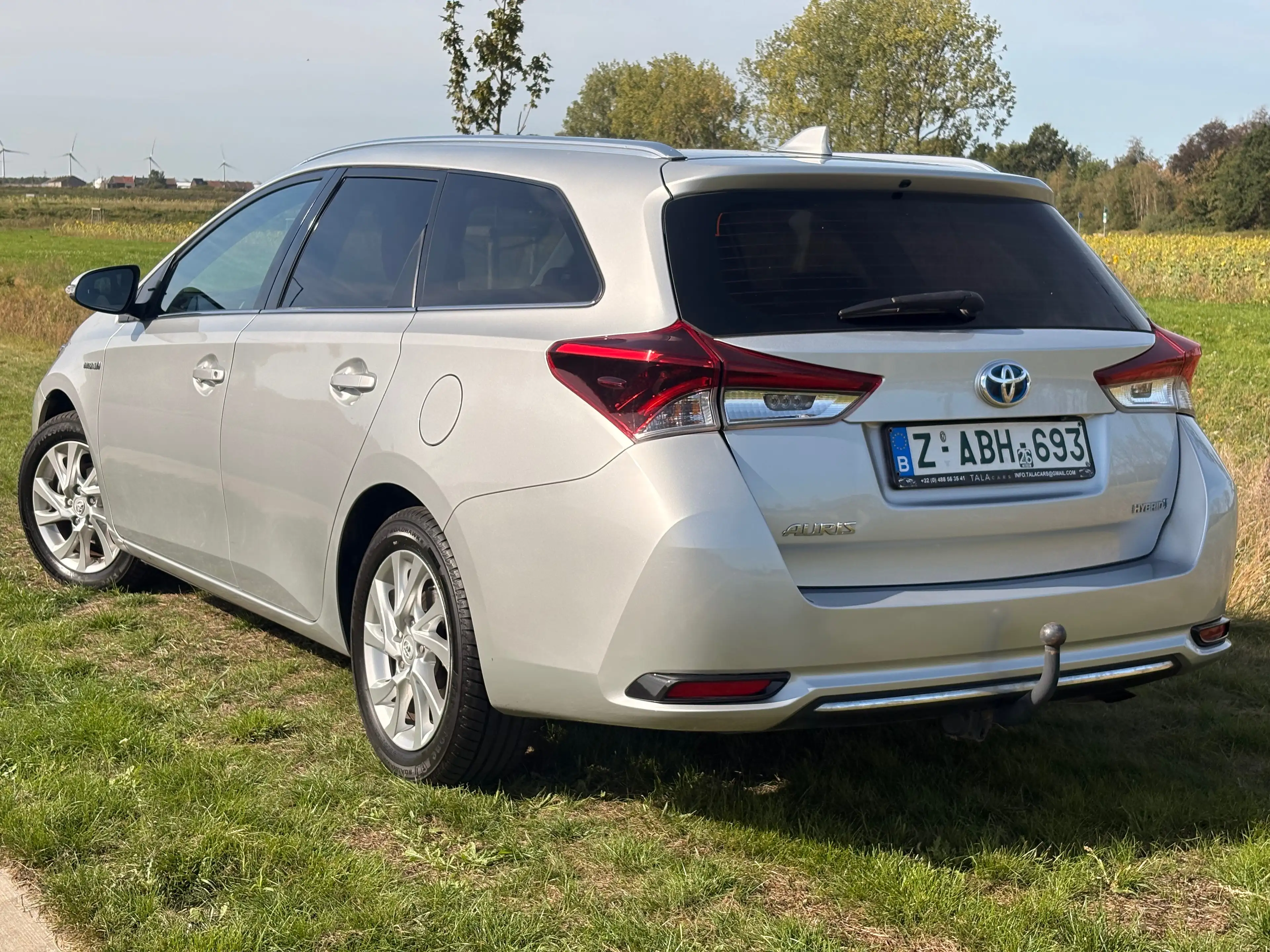 Toyota Auris Auris SW HEV 1.8i Hybrid - Navi - Att. Rem - Caméra - Automatique - Garantie — photo 3