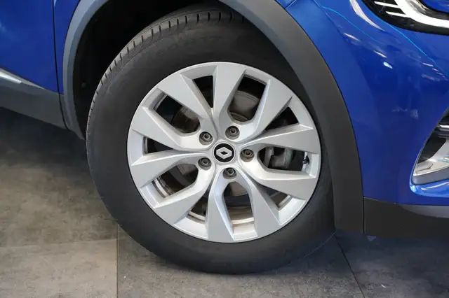 Renault Captur view 4