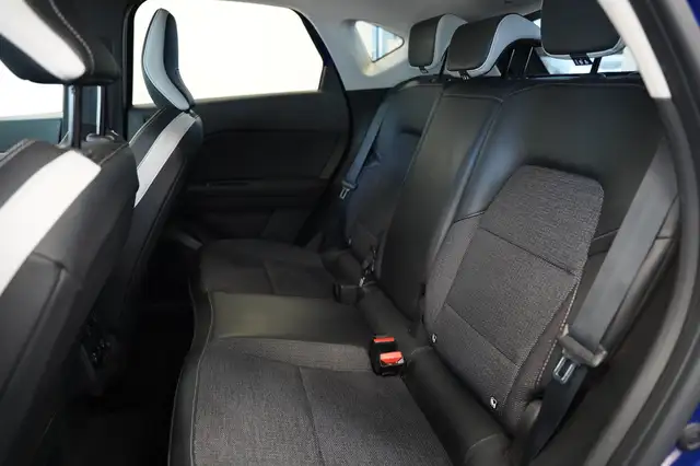 Renault Captur view 19