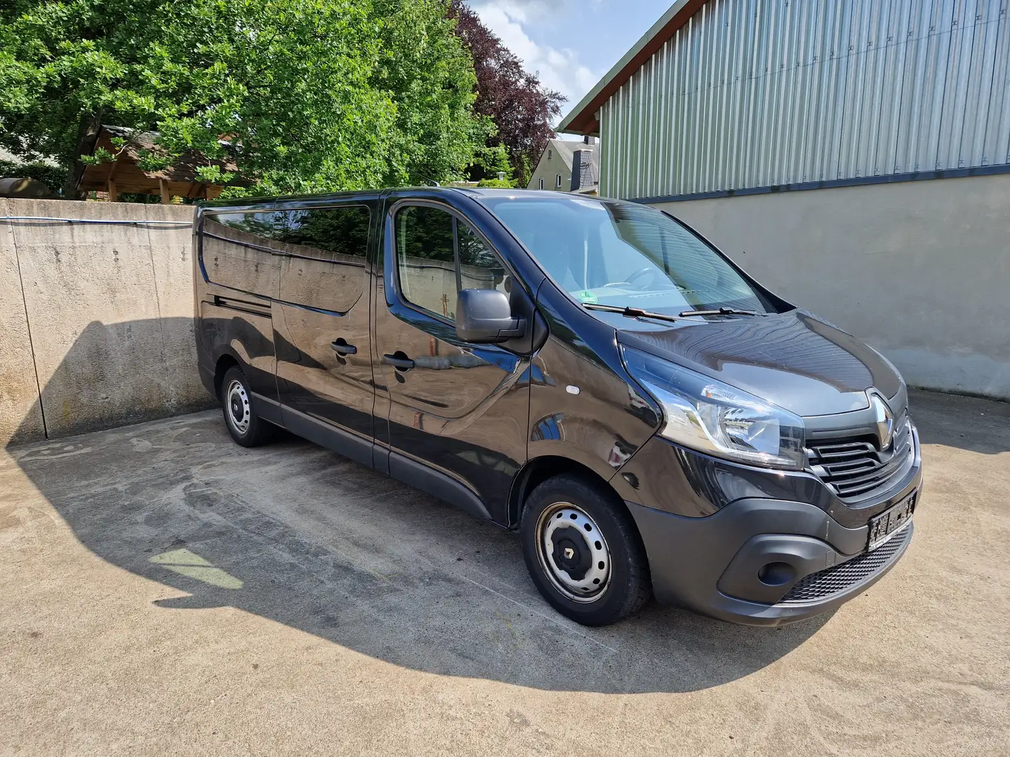 Renault Trafic Kasten L2H1 Klima, Navi, AHZV.  neu eingetroffen Schwarz - 1