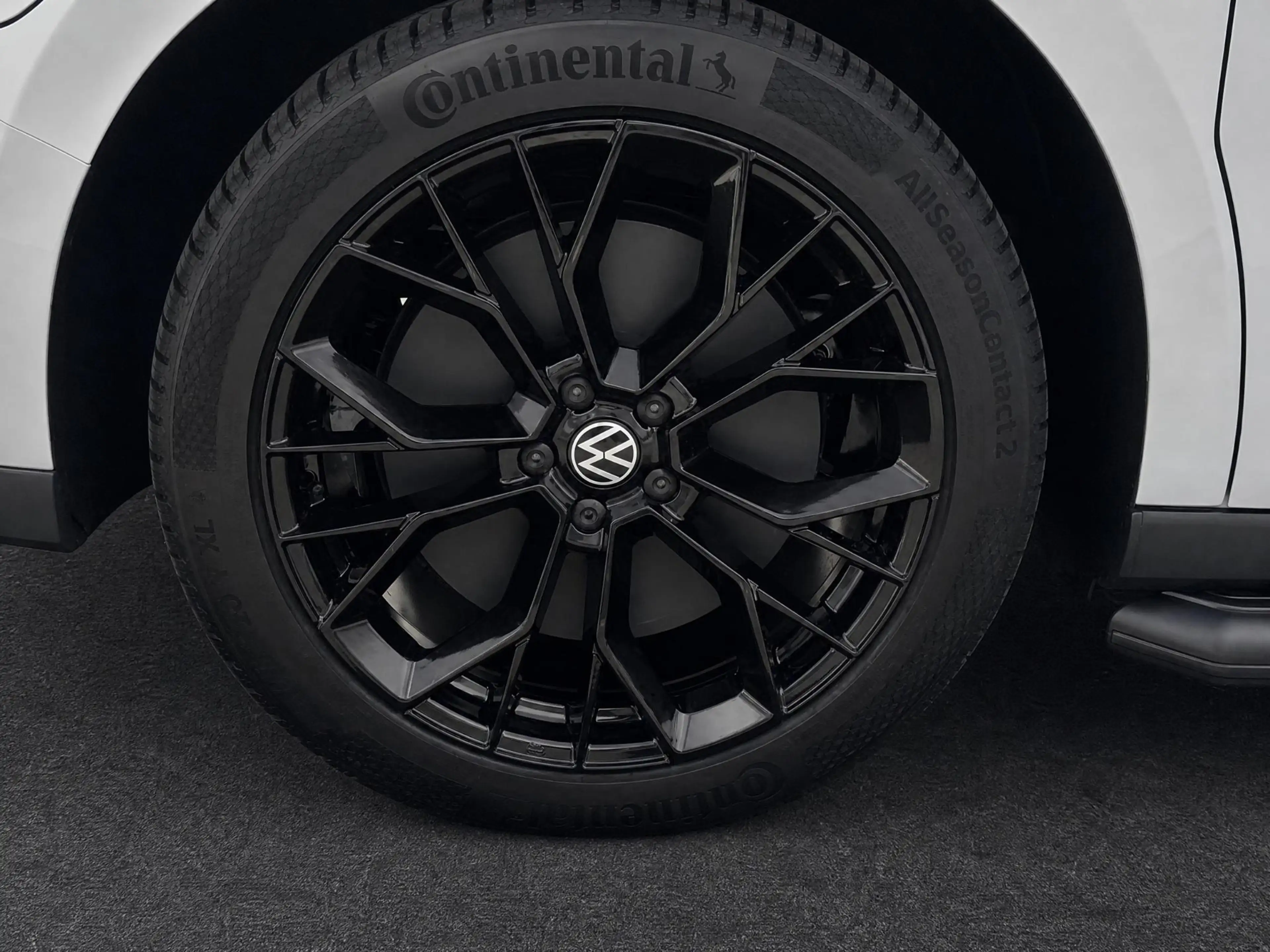 Volkswagen ID. Buzz Cargo Bulli Limited Edition 79kWh 286pk — photo 7