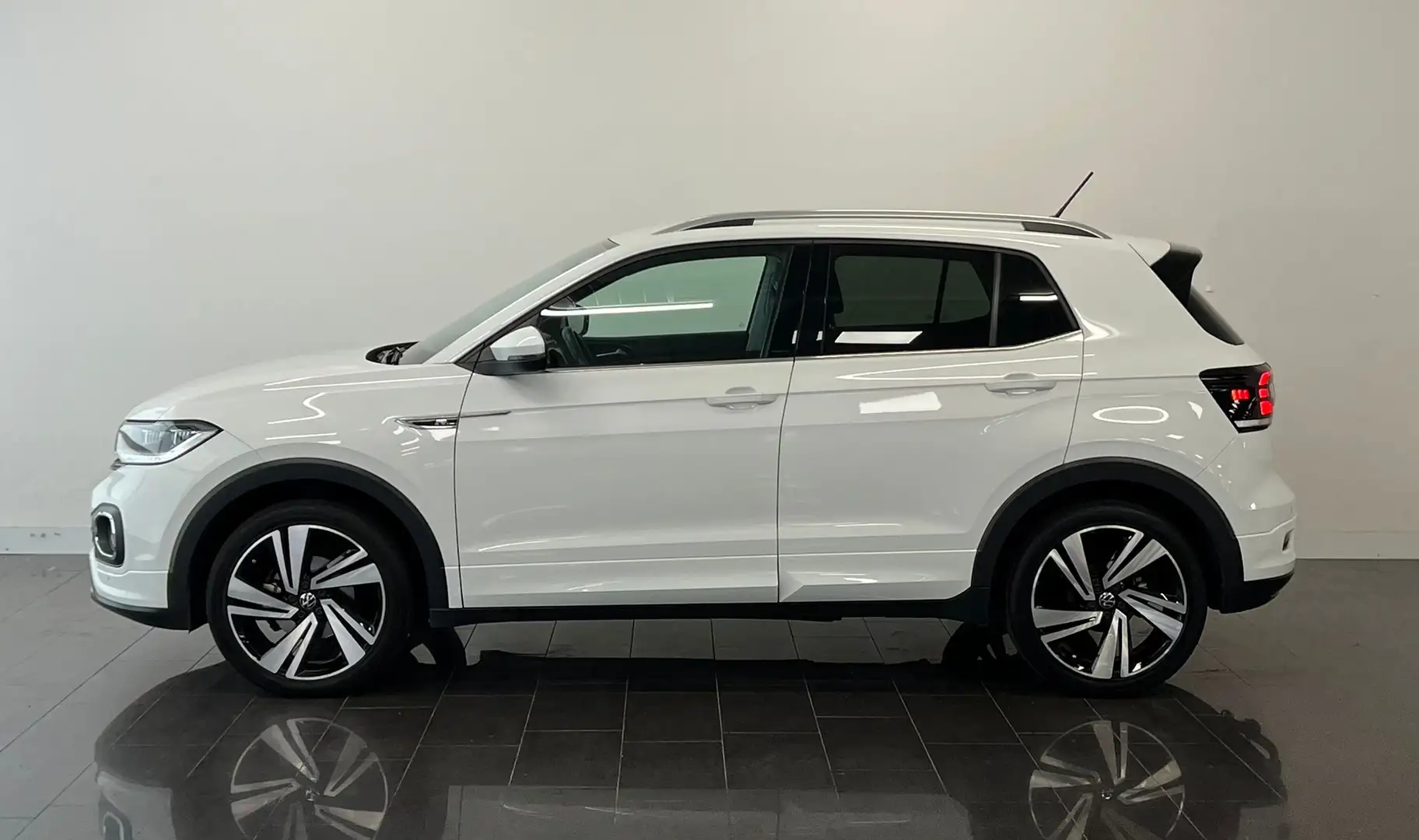 Volkswagen T-Cross 1.5 TSI Style Business R | Achteruitrijcamera | Ai Wit - 2