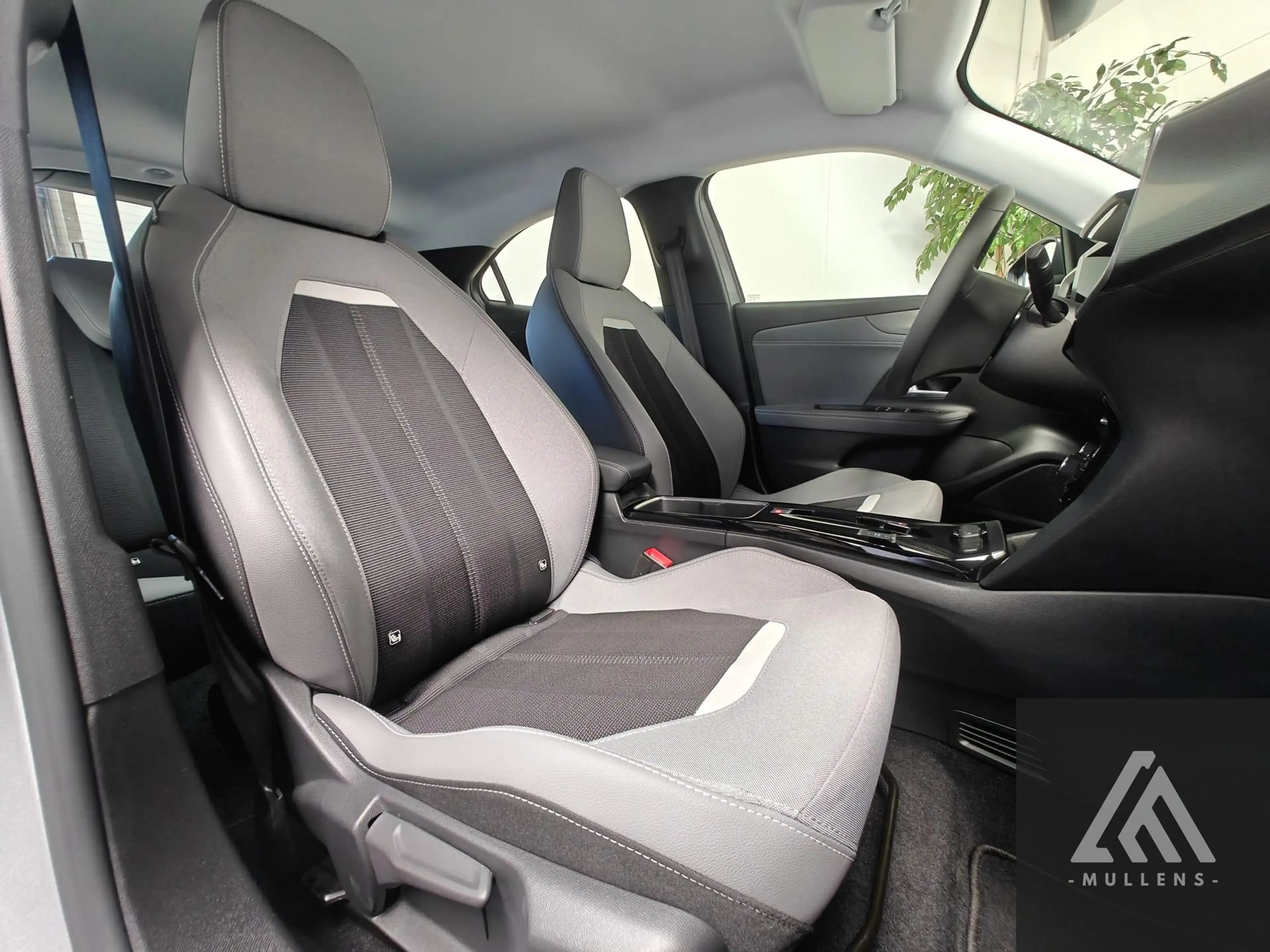 Opel Mokka-E BEV 50kWh Edition — photo 13