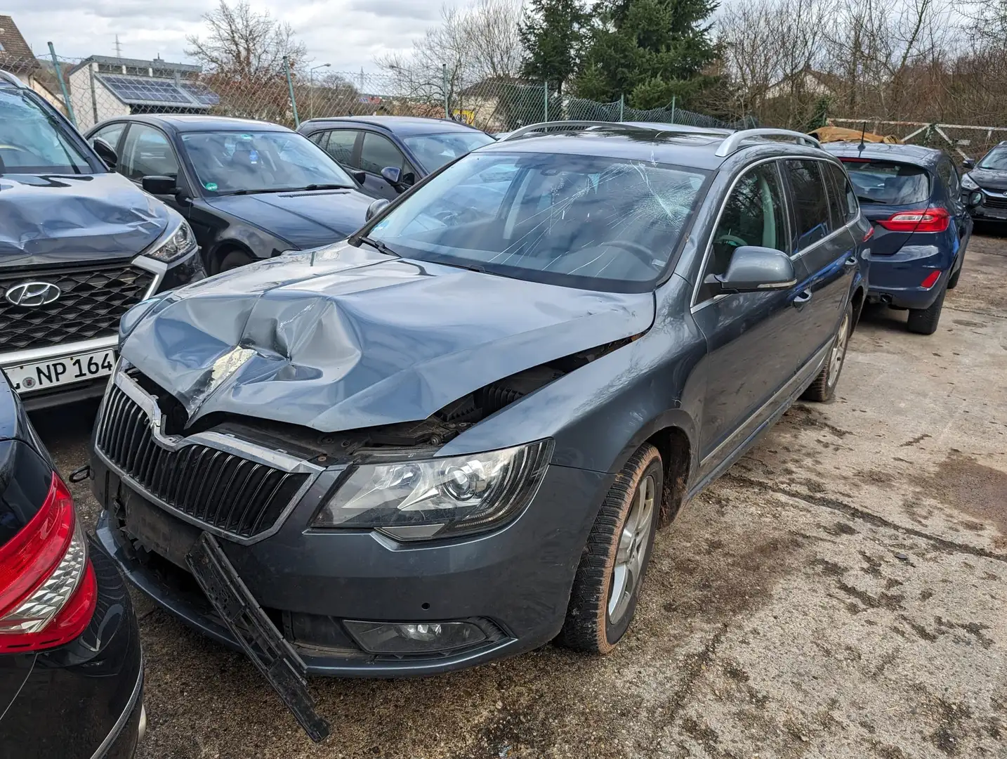 Skoda Superb Combi 2.0 TDI Green tec DSG Best Of - 1