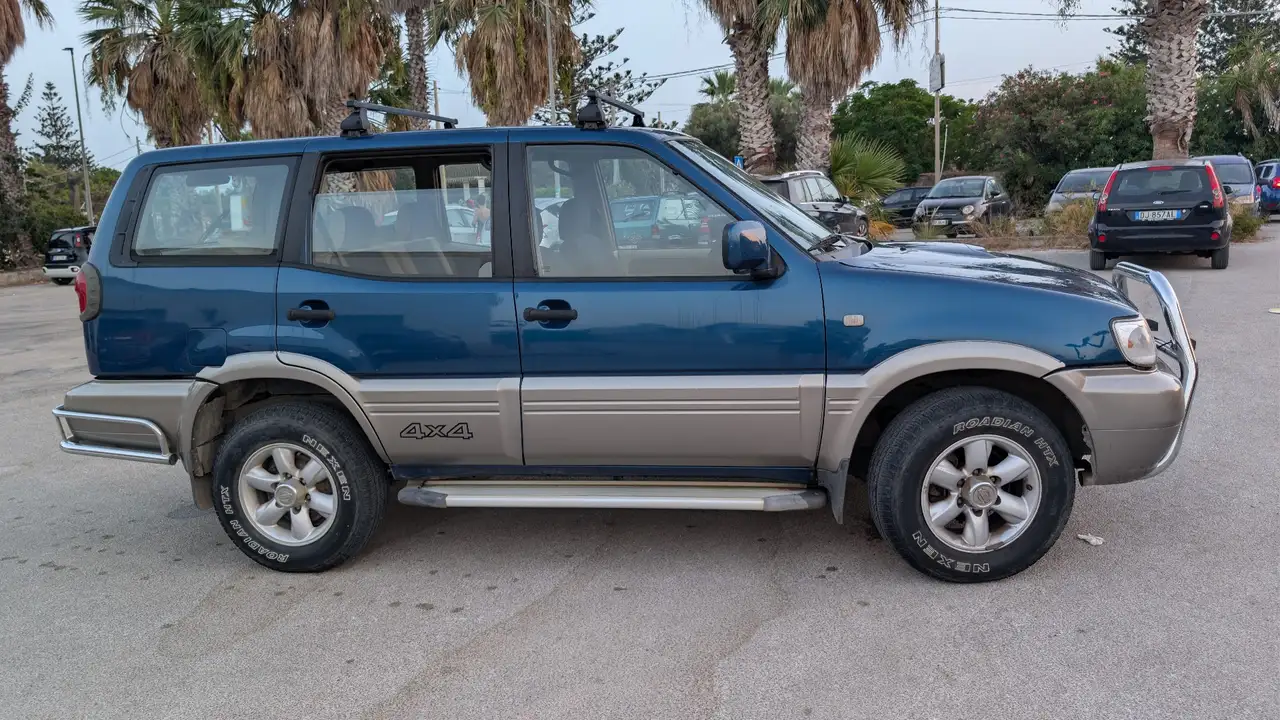 Nissan Terrano 5p 2.7 tdi Luxury, foto 6