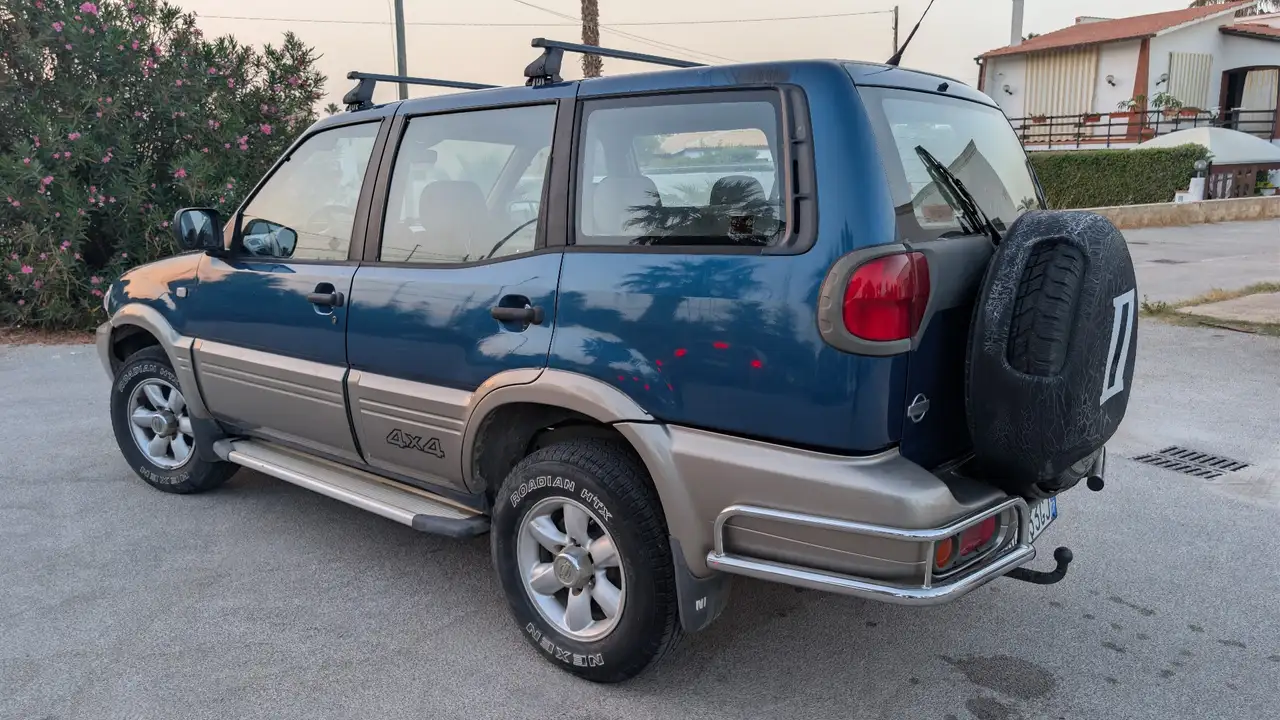 Nissan Terrano 5p 2.7 tdi Luxury, foto 4