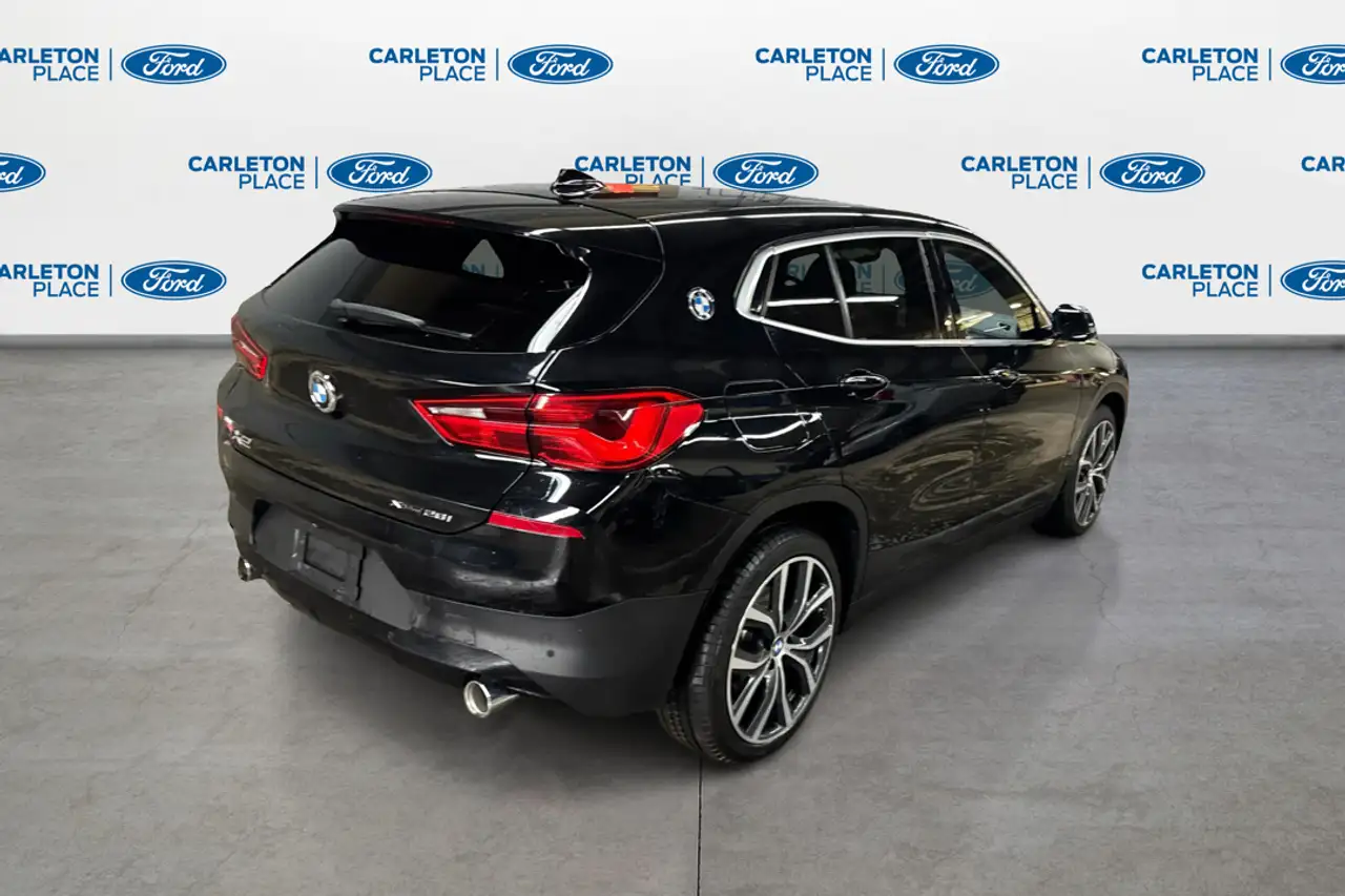 BMW X2 photo BMW X2