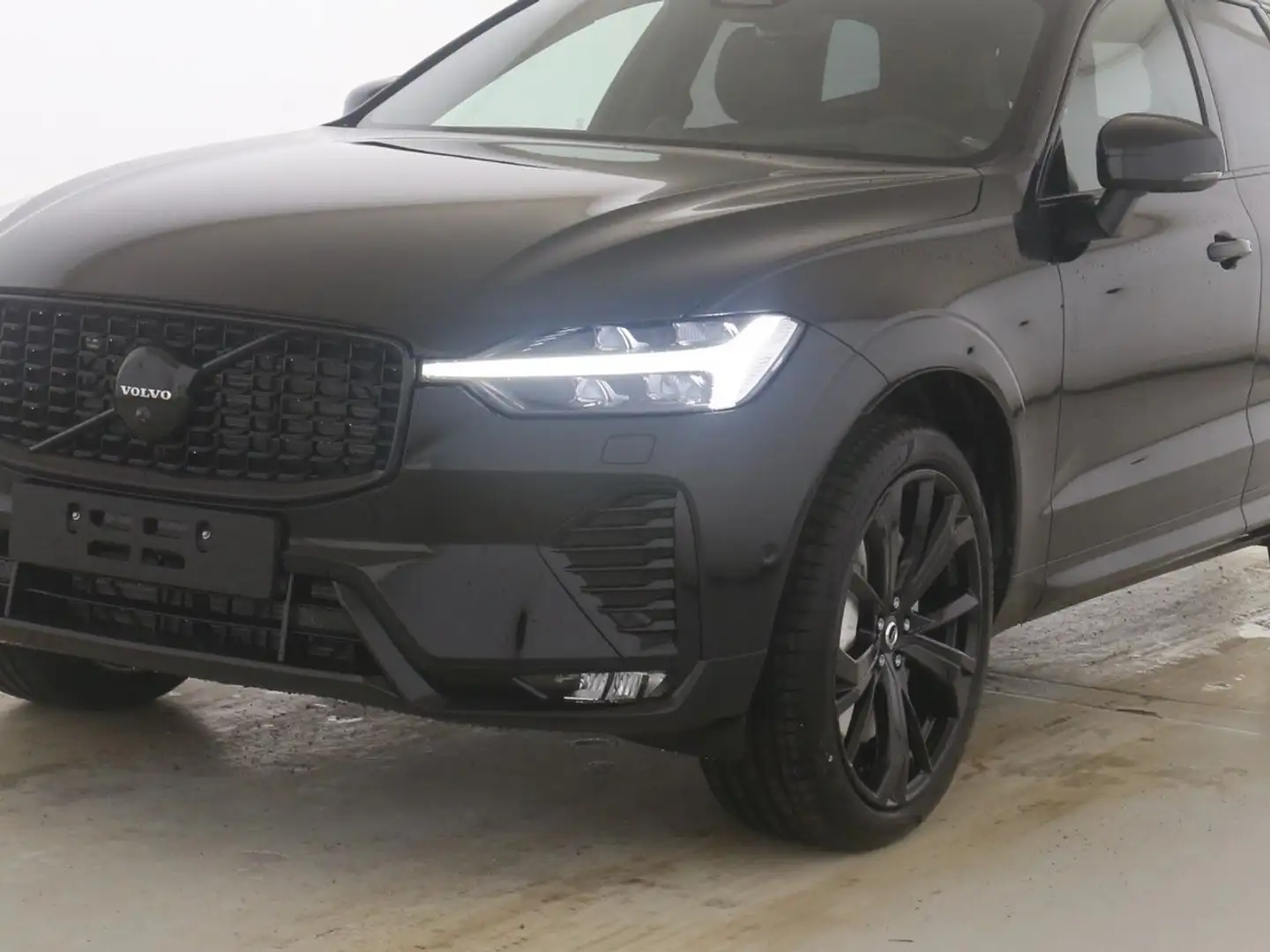 Volvo XC60 B5 AWD Ultimate Black Edition SD*StdHz* Schwarz - 2