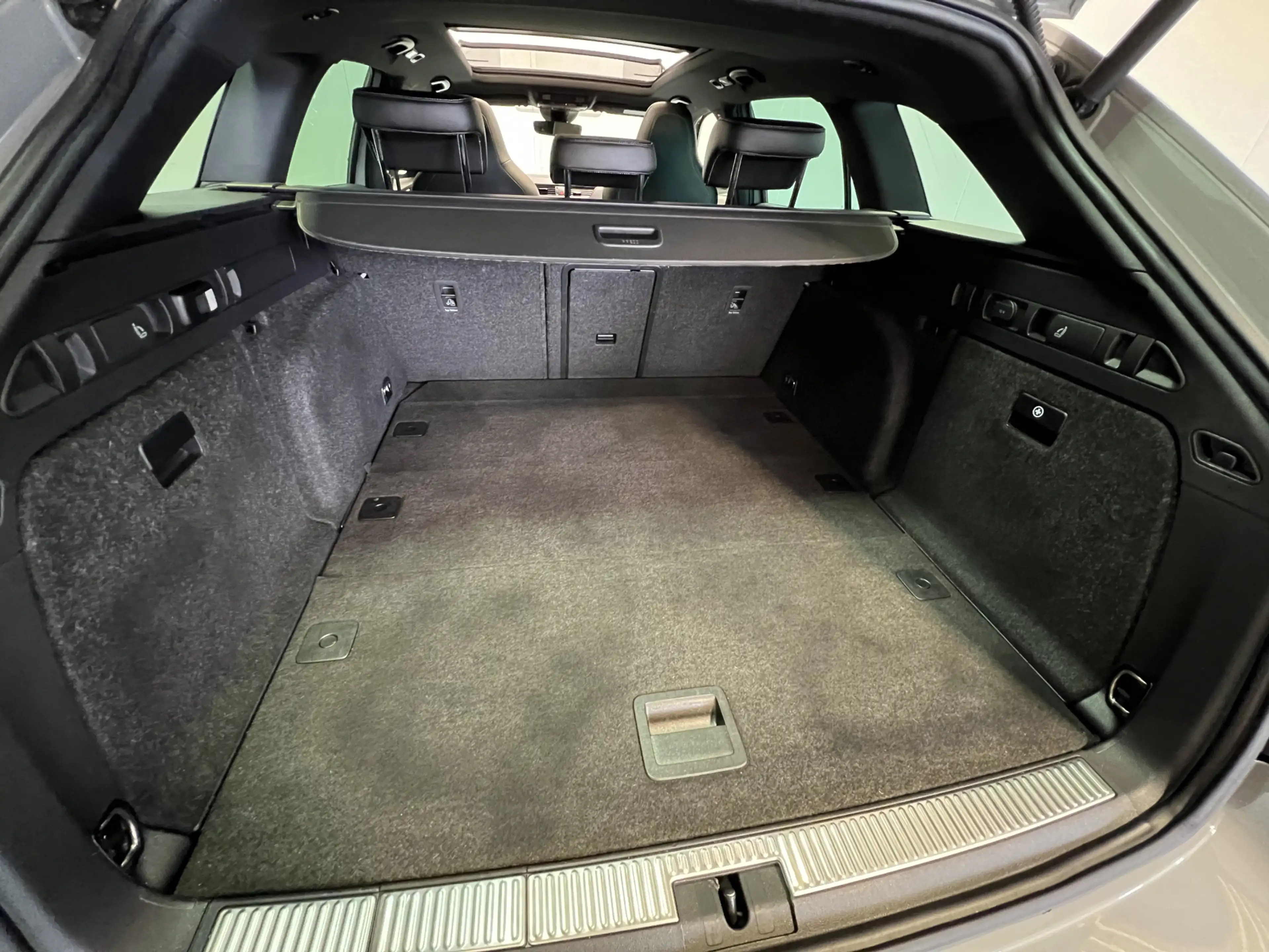 Skoda Superb Combi 2.0 TSI 4x4 Sportline Business | Navigatie/A — photo 17