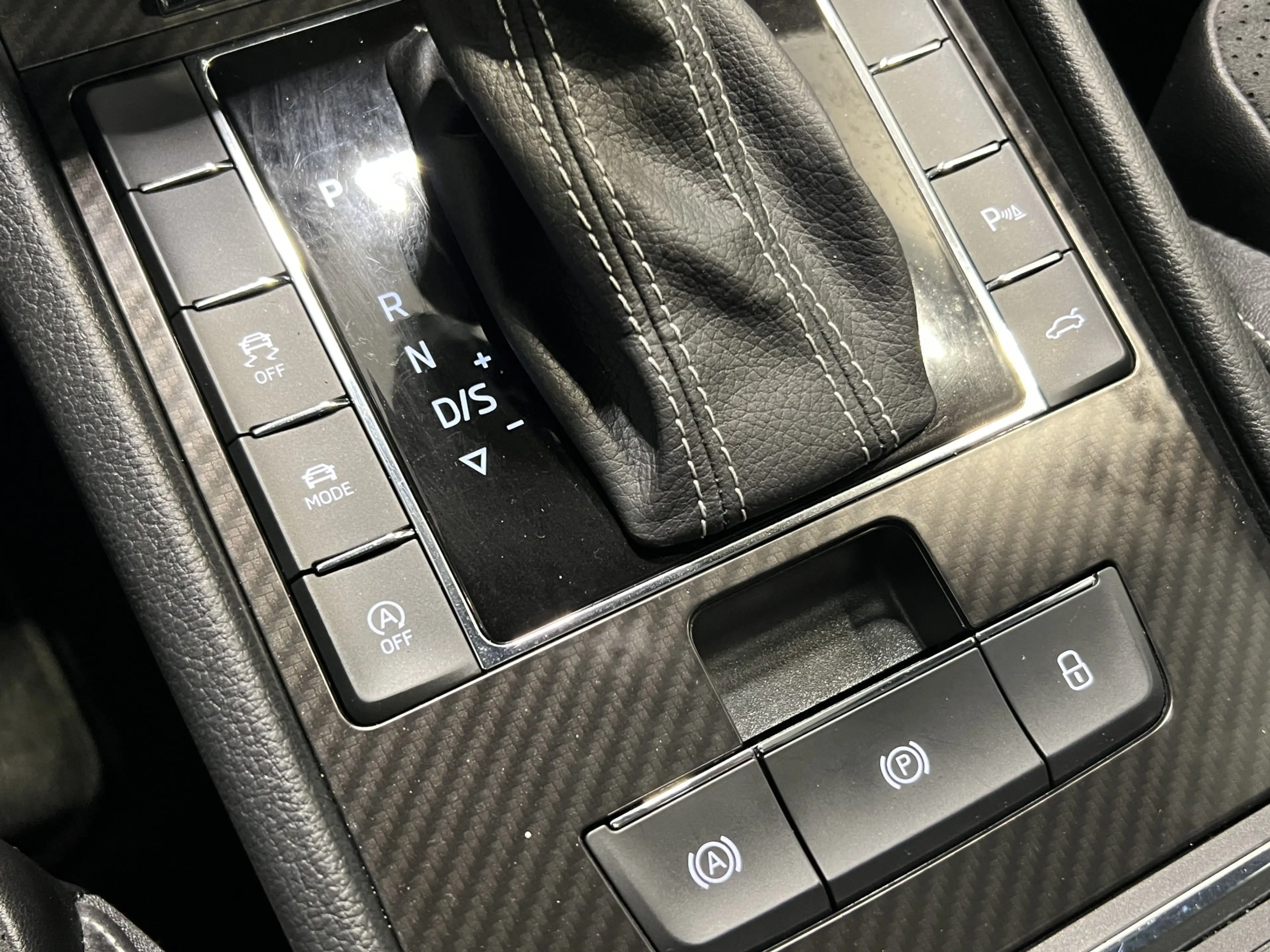 Skoda Superb Combi 2.0 TSI 4x4 Sportline Business | Navigatie/A — photo 39
