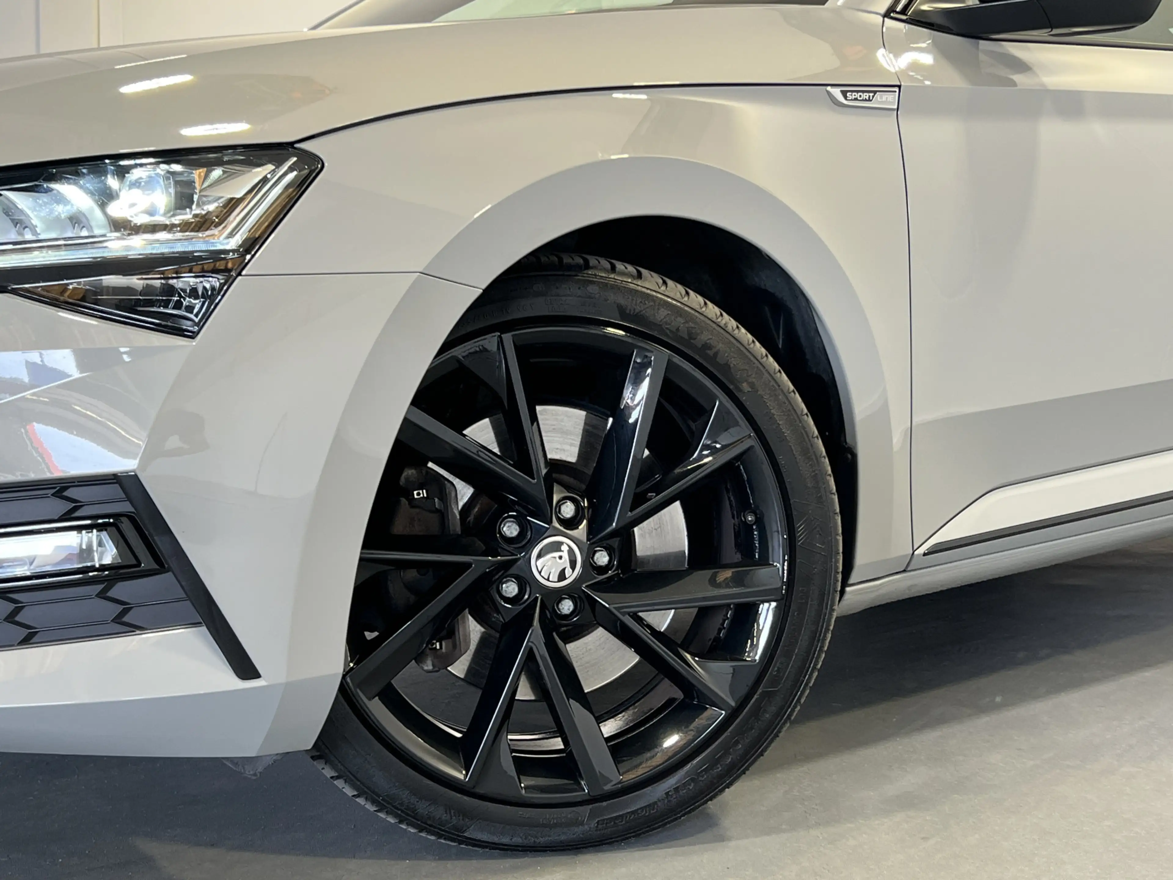 Skoda Superb Combi 2.0 TSI 4x4 Sportline Business | Navigatie/A — photo 3