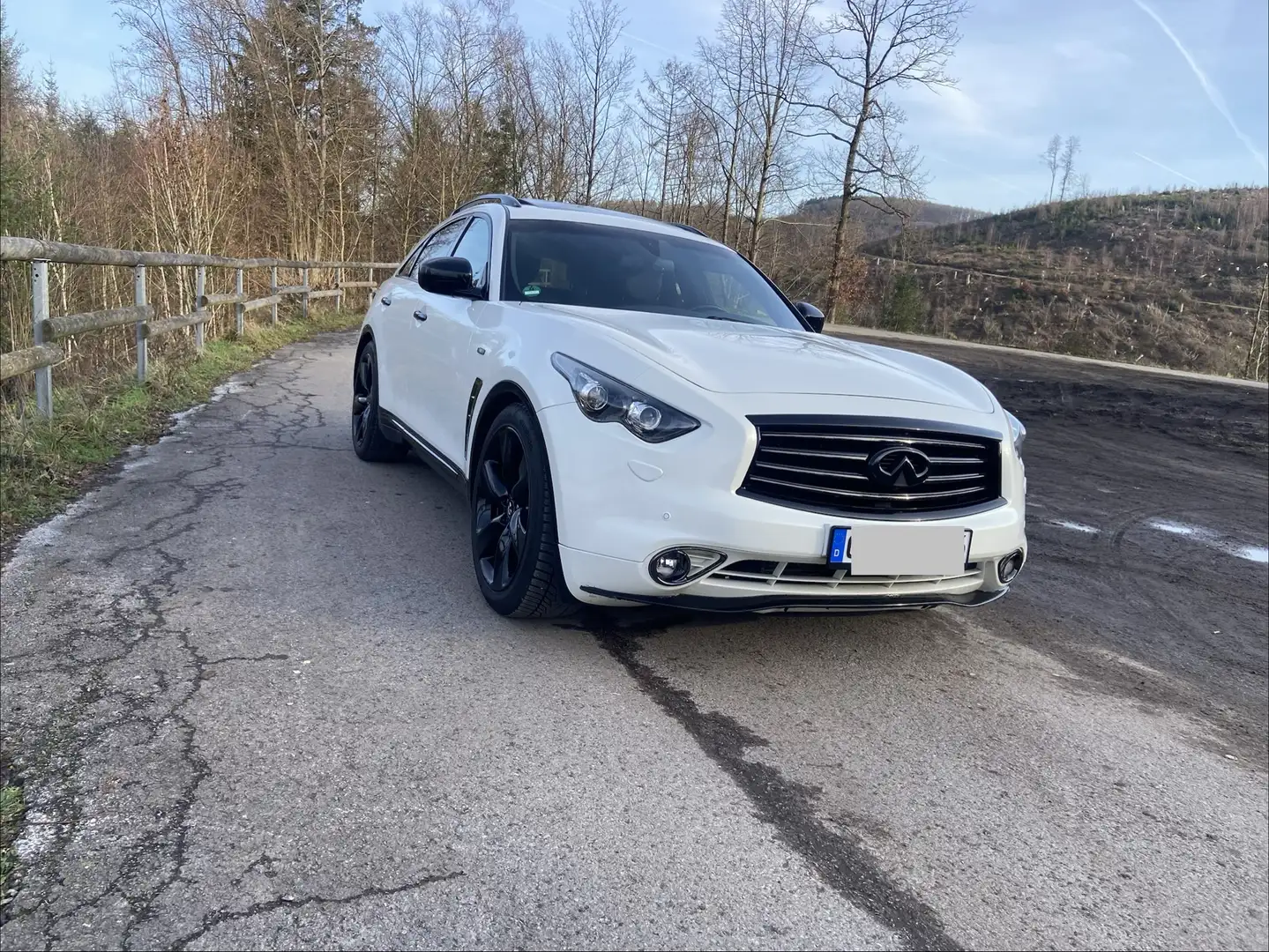 Infiniti QX70 Infinitiv QX7O 3.0d-V6-MEMORY- 360°-Kamera-21 Aulf Weiß - 2