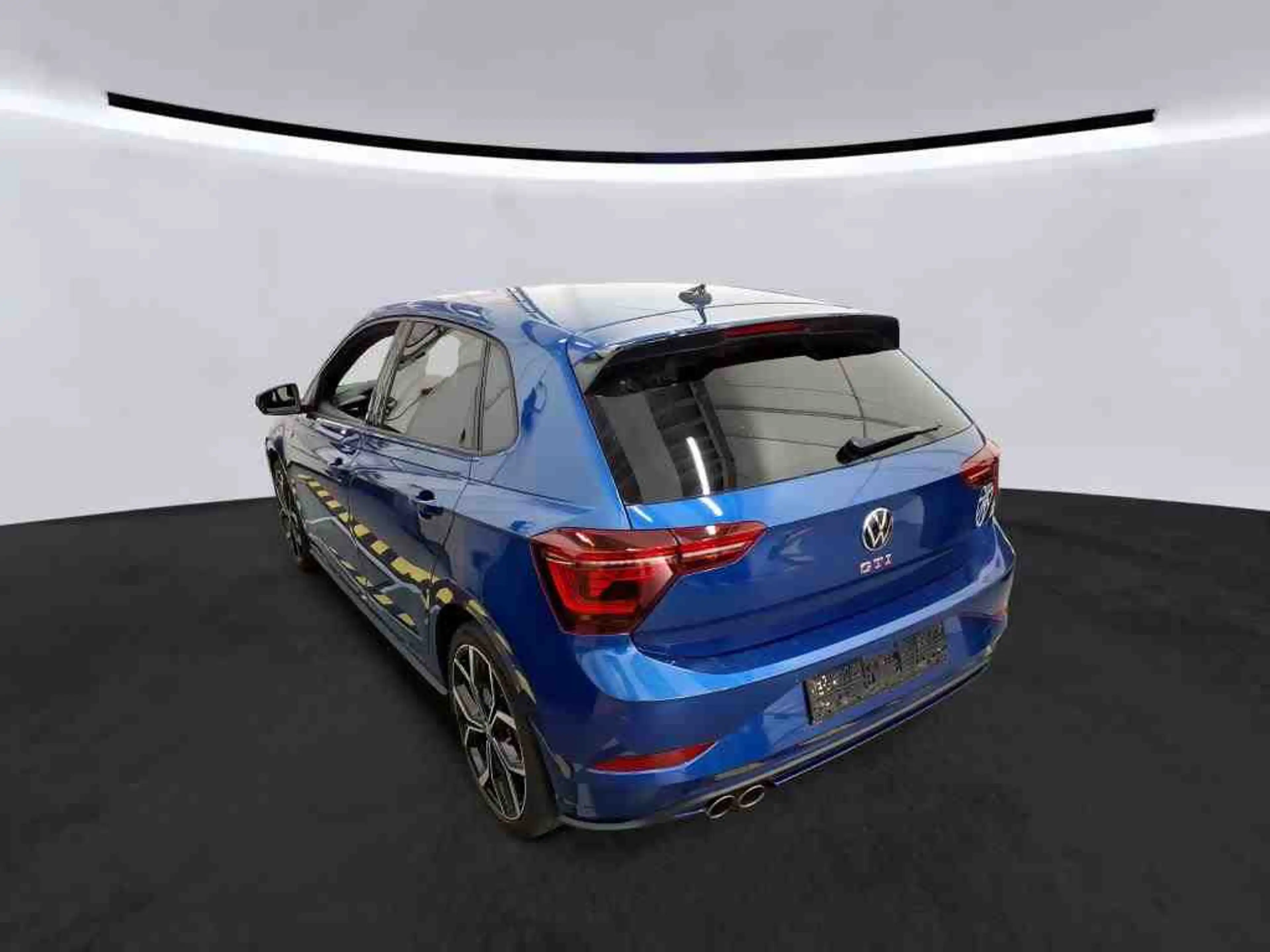 Volkswagen Polo 2.0 TSI DSG GTI*IQ.LIGHT*PDC*SHZ*NAVI*KLIMA — photo 6