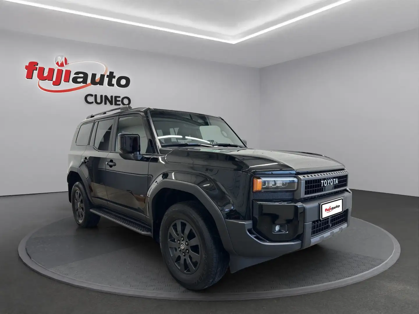 Toyota Land Cruiser Land Cruiser 2.8 d-4d Adventure awd auto 205CV Argento - 2