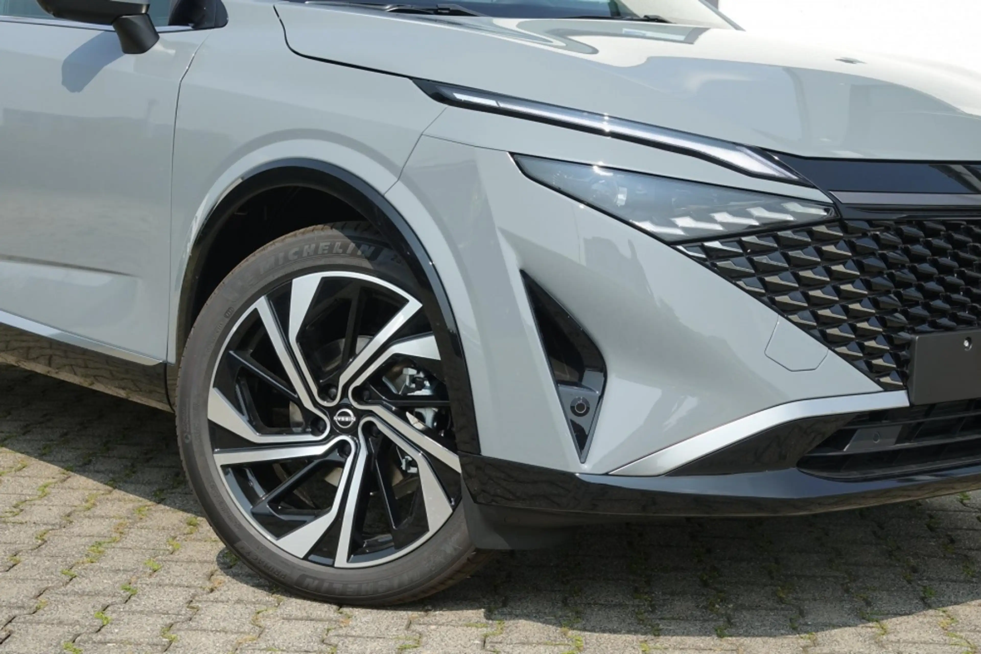 Nissan Qashqai TEKNA+ plus BOSE/Pano/HeadUp/Leder +AHK! — photo 4