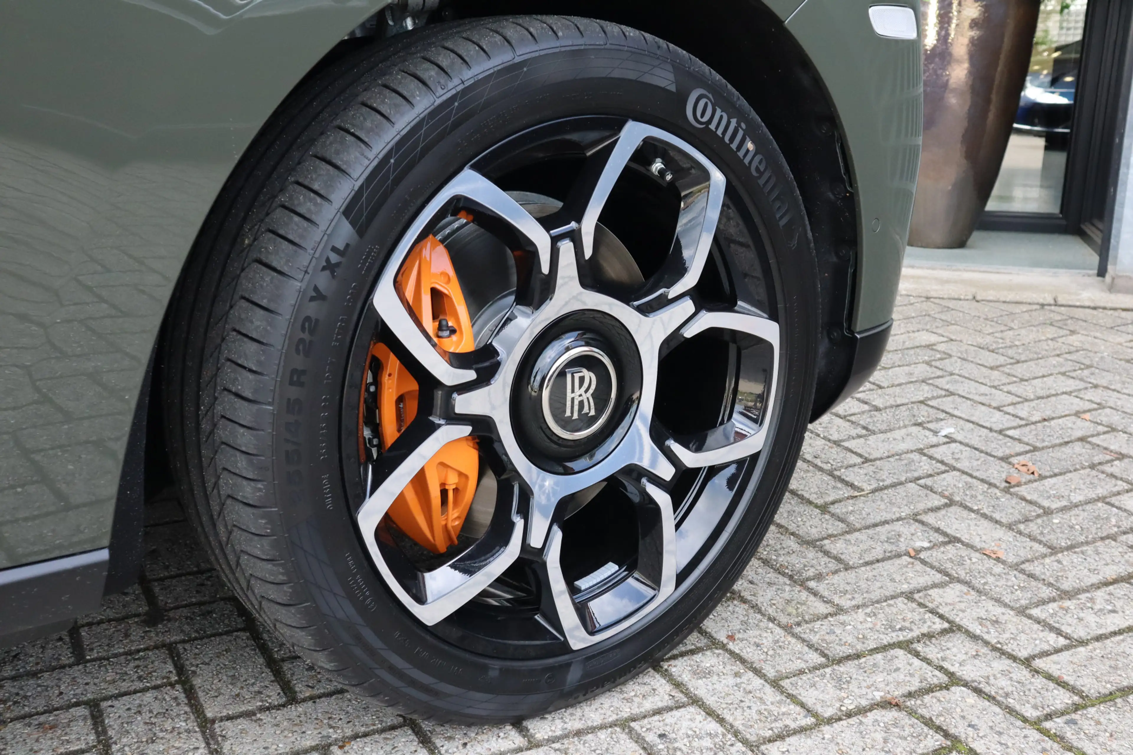 Rolls-Royce Cullinan BLACK BADGE 6.75 V12 Fu-Shion | Sterrenhemel, Besp — photo 9