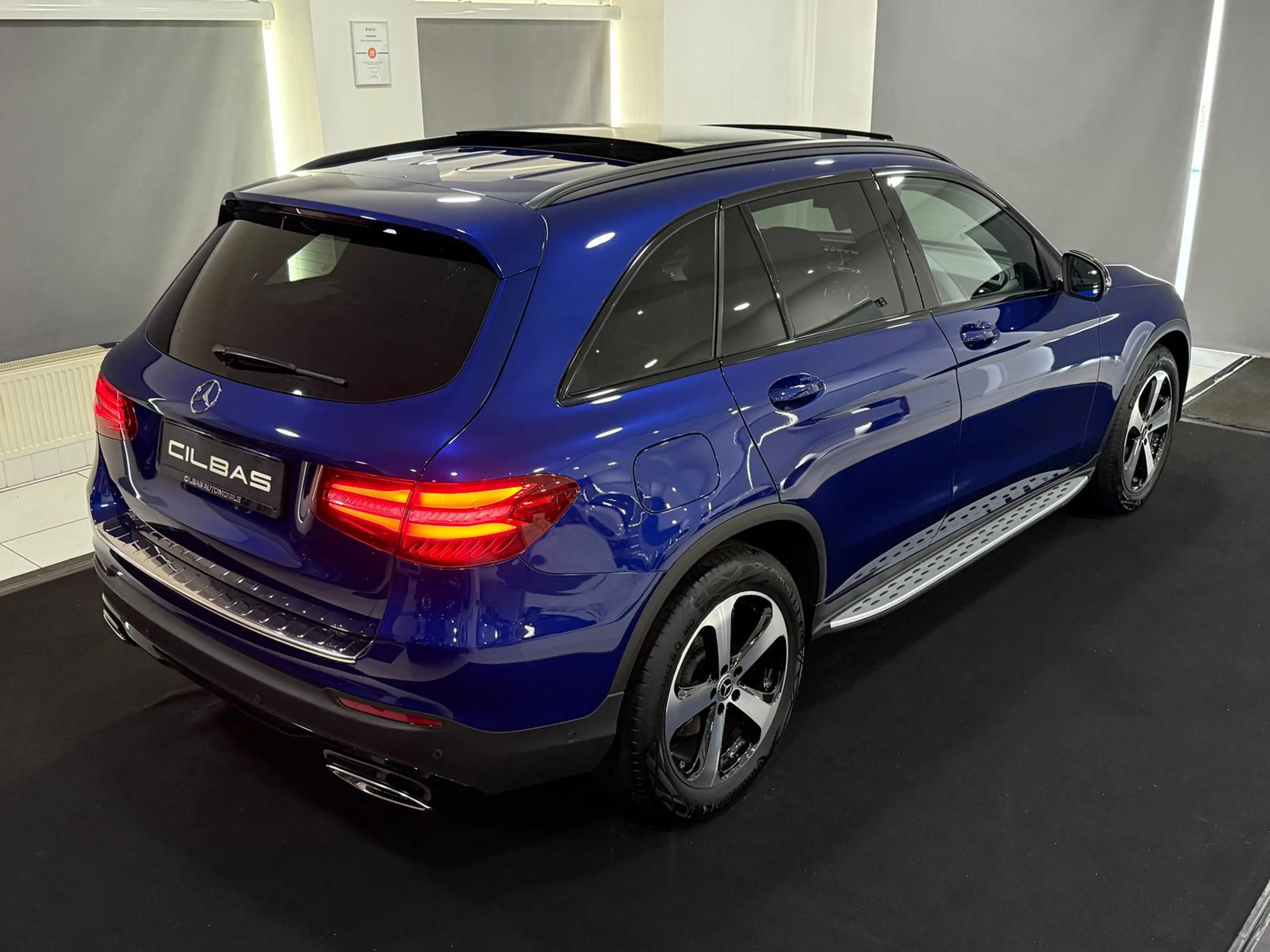 Mercedes-Benz GLC 250 4M 9G AMG INT*PANO*NIGHT*360*BURM*MEMORY — photo 10
